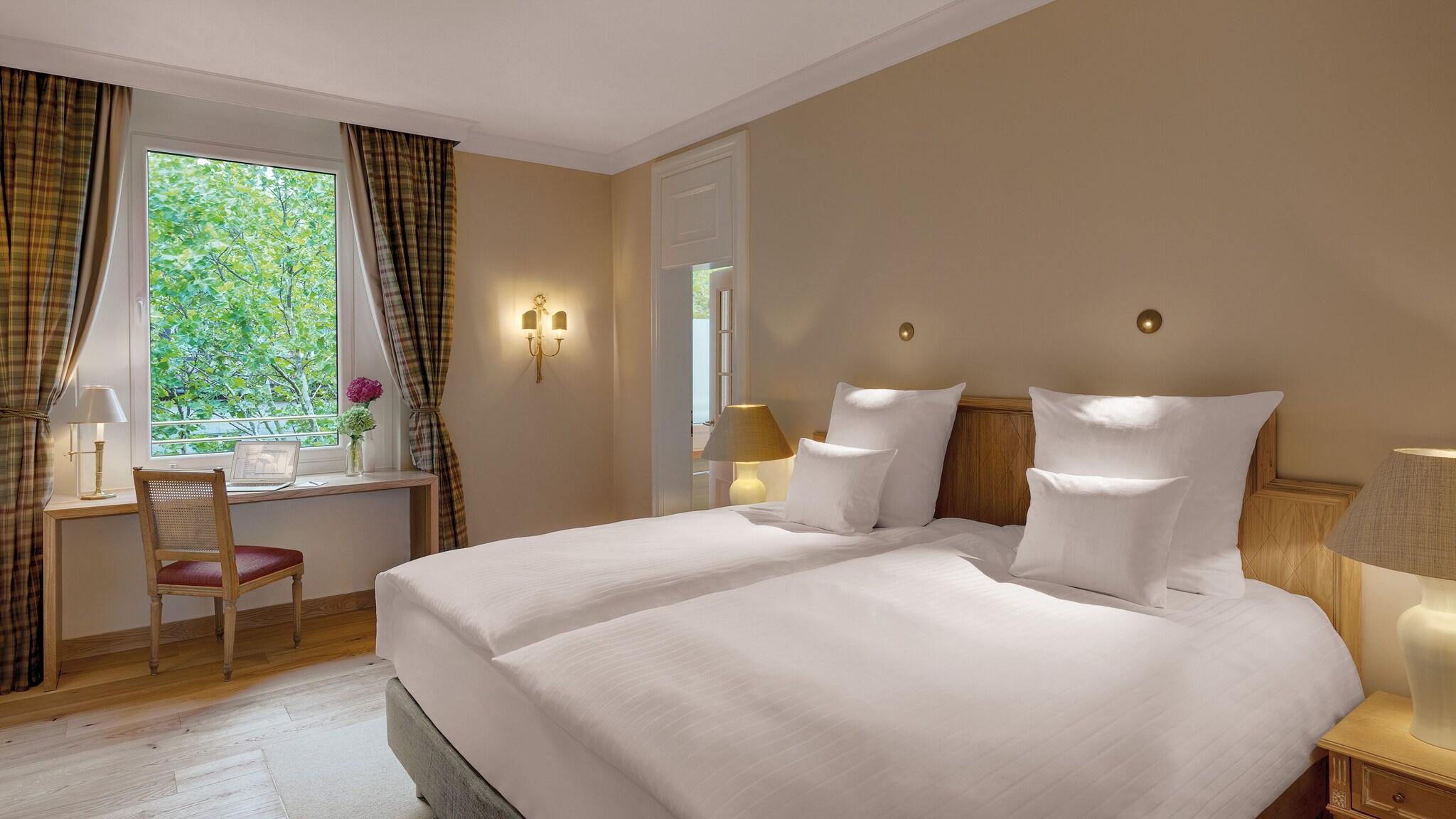 Double Premium King Bed