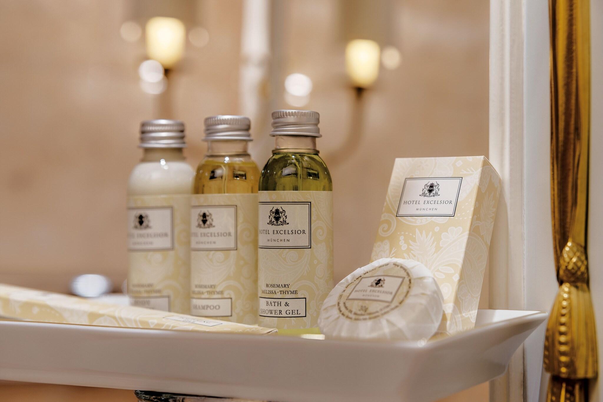 Double Classic King Bed