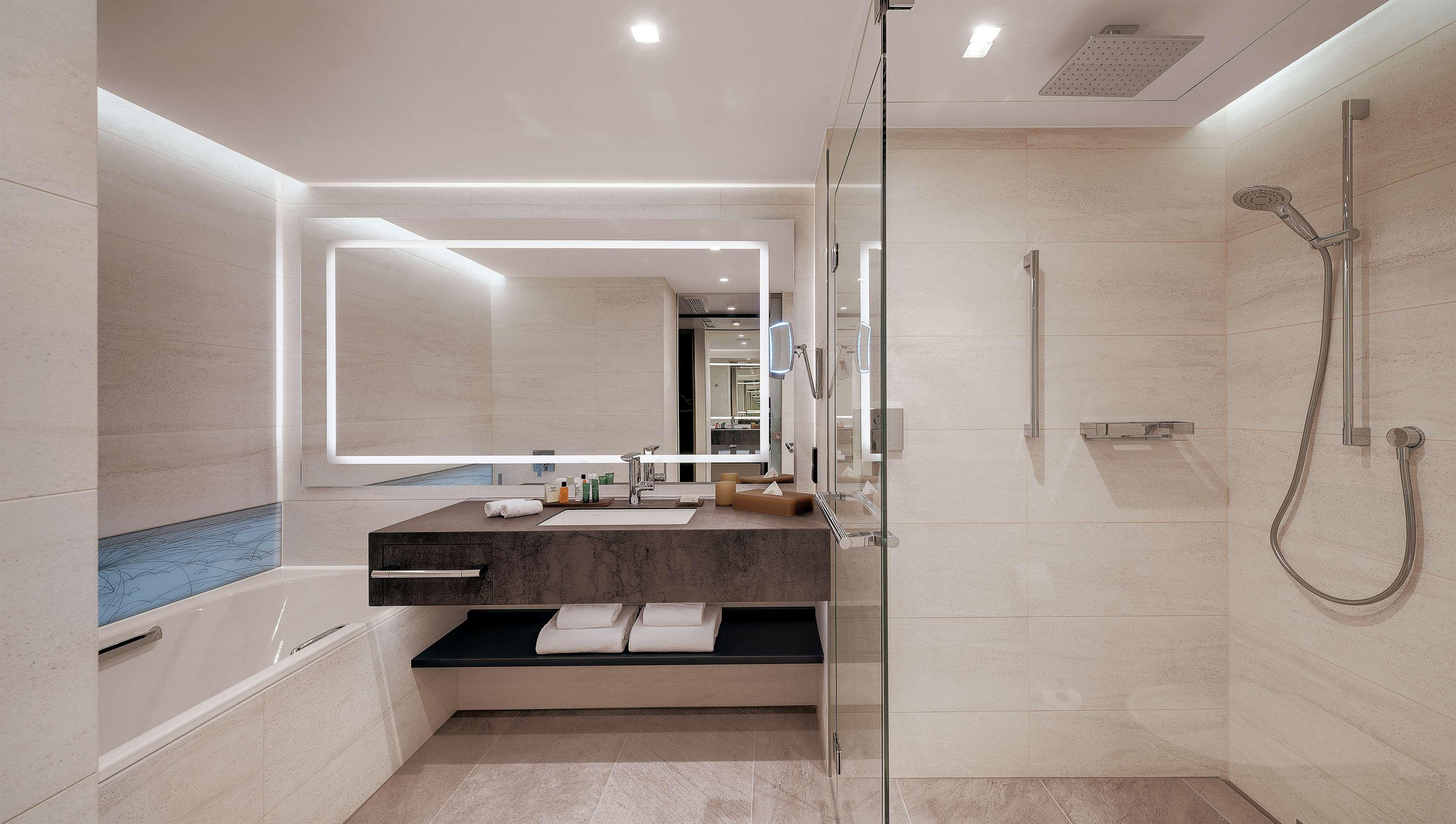 Double Executive King Bed