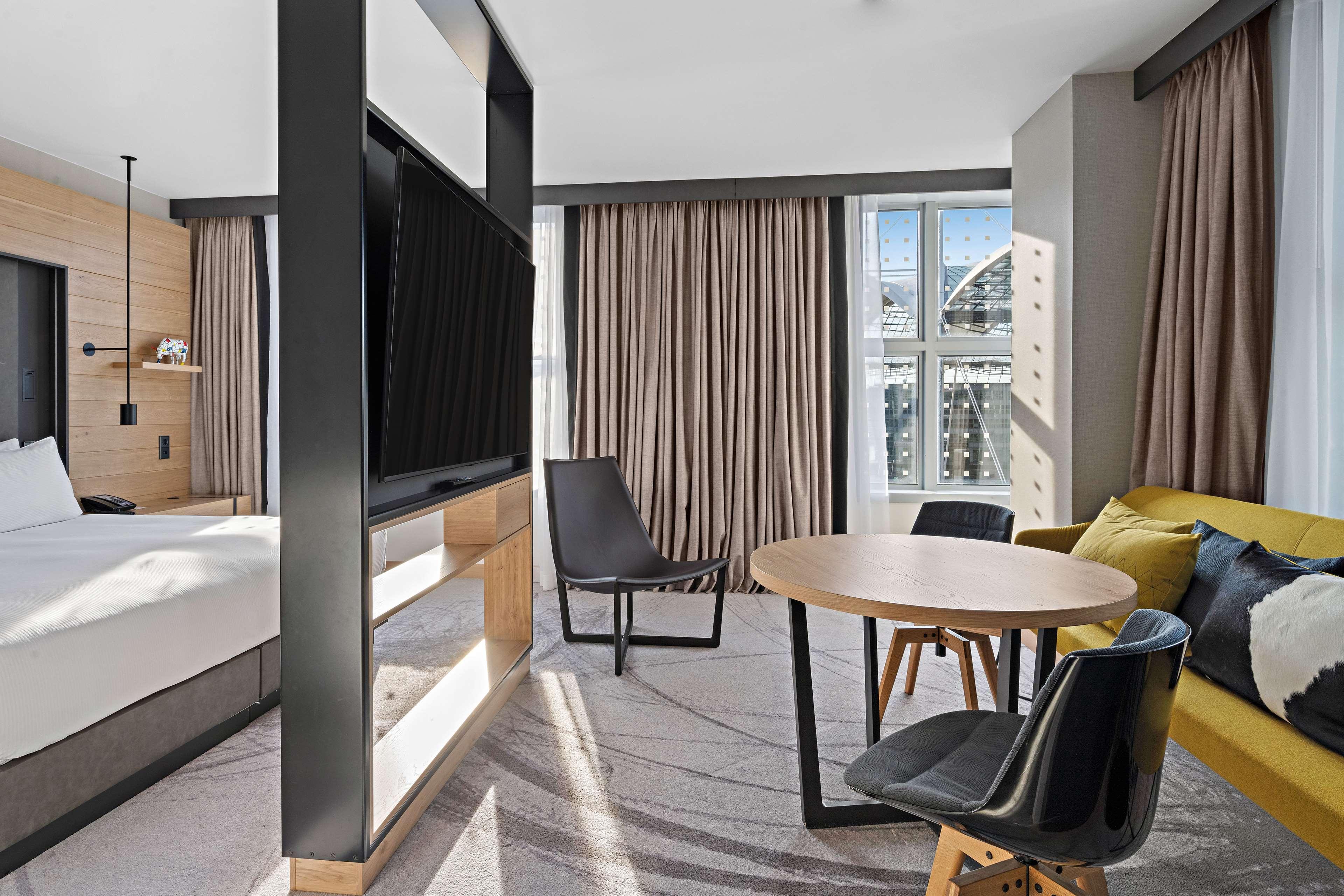 Junior Suite King Size Bed