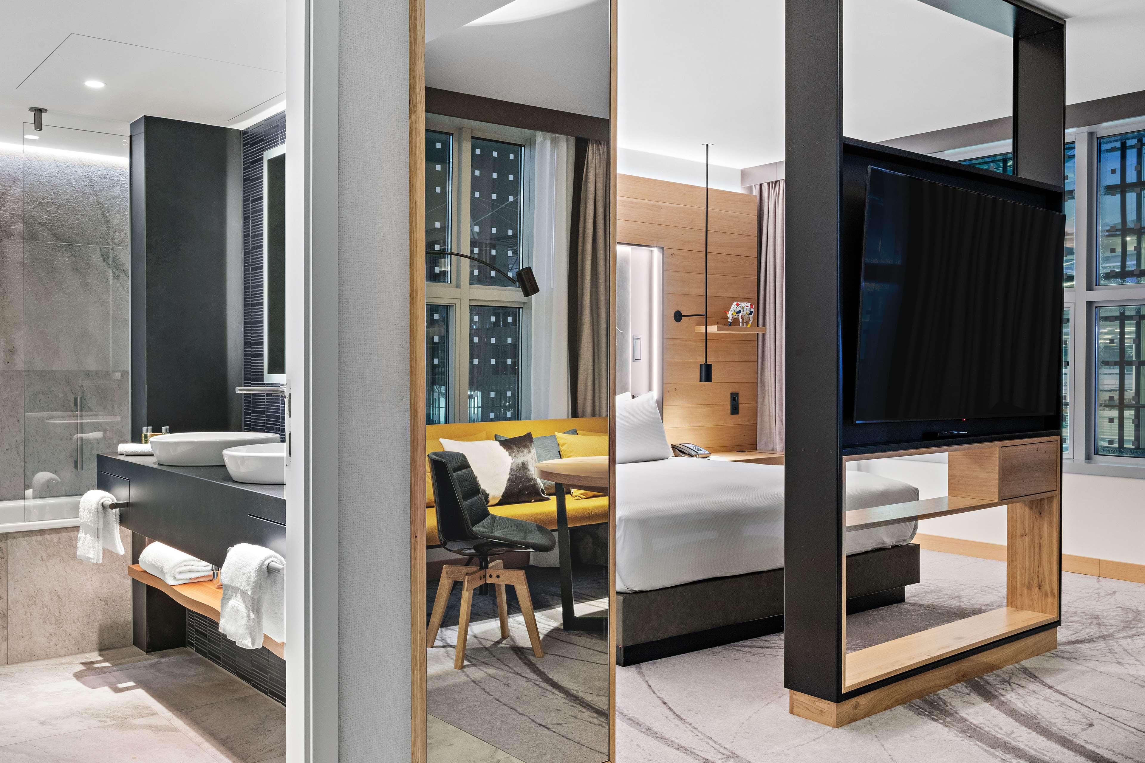 Junior Suite King Size Bed