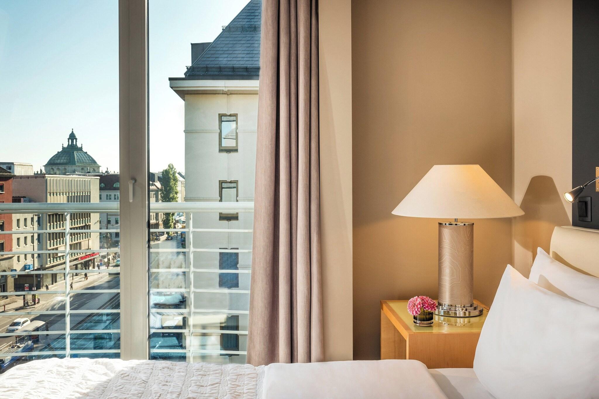 Suite Executive King Bed