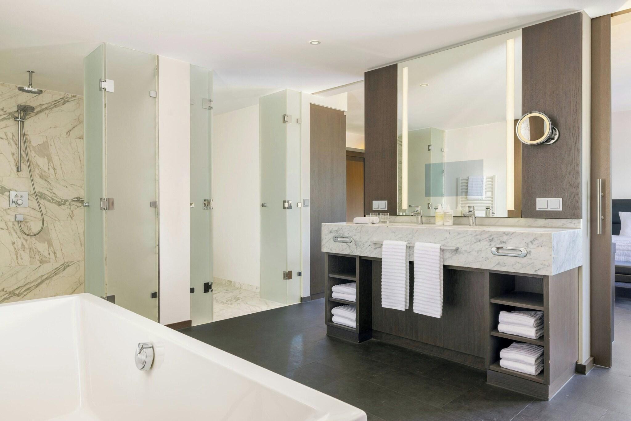 Suite One Bedroom with Views