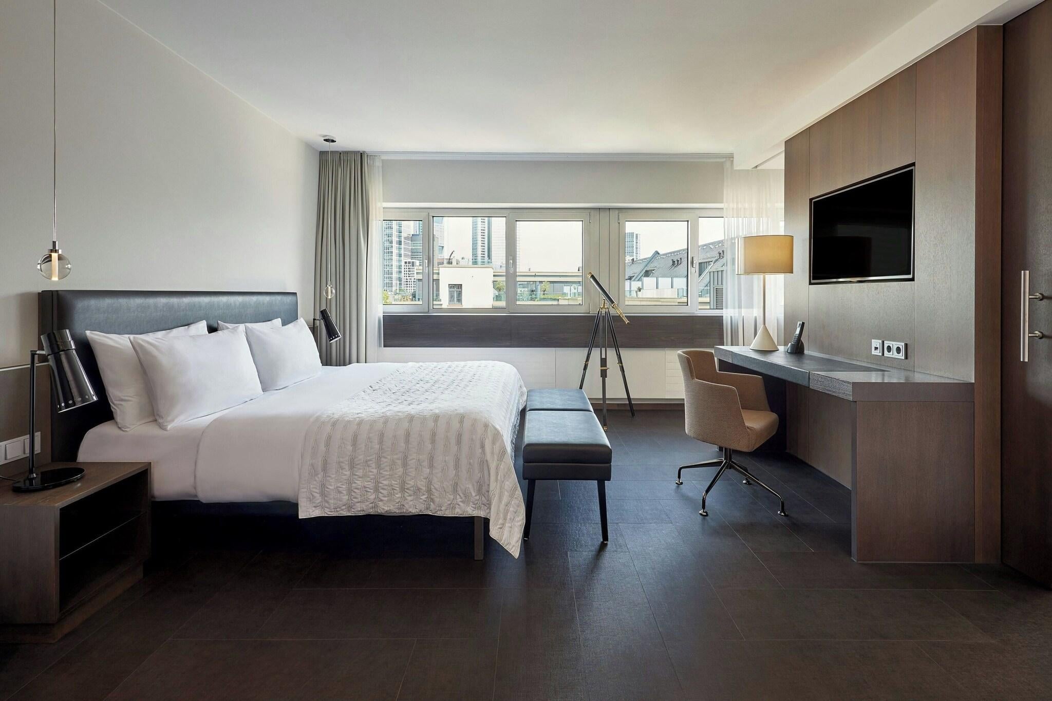 Suite One Bedroom with Views