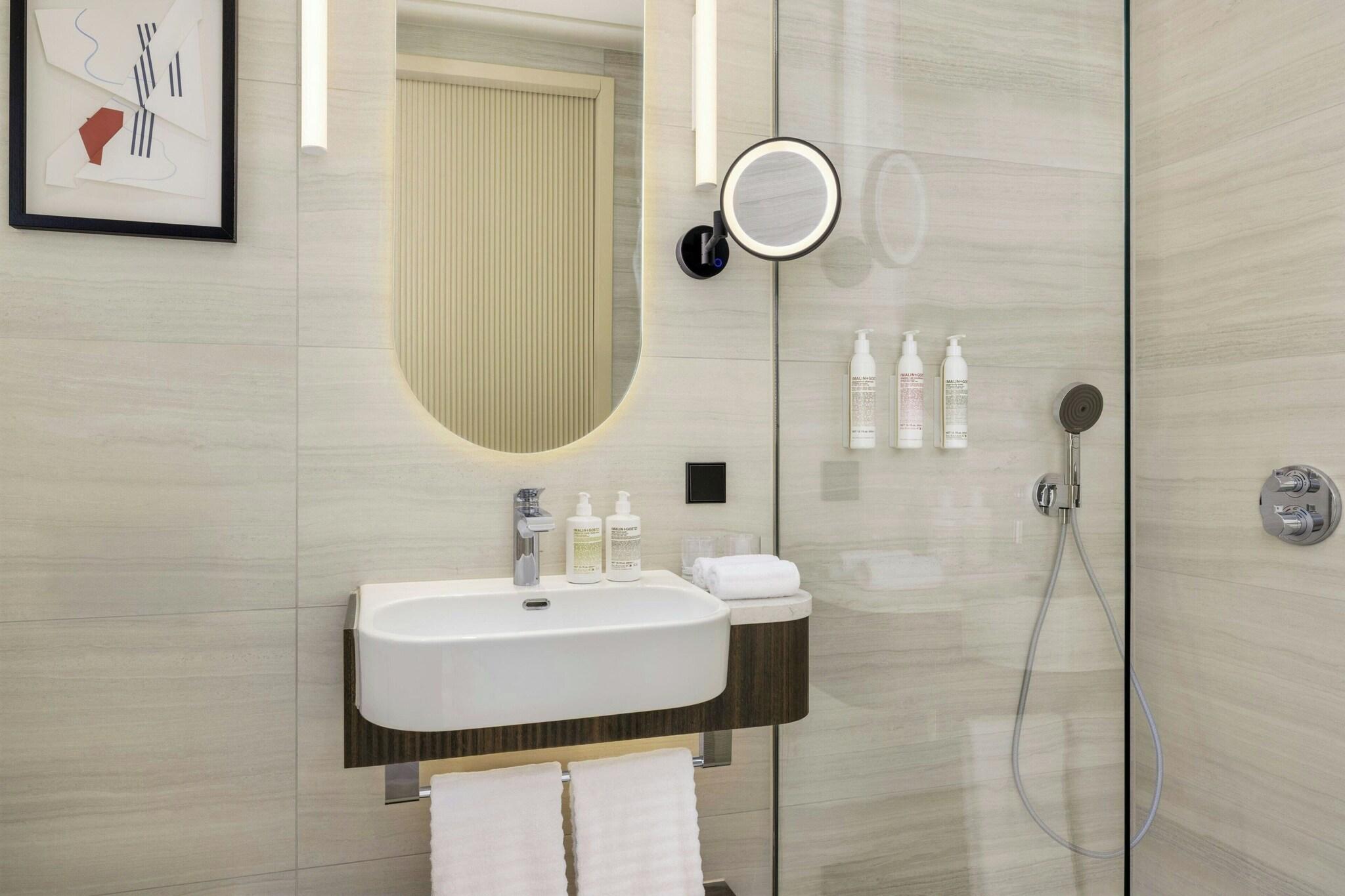 Double Queen Size Bed