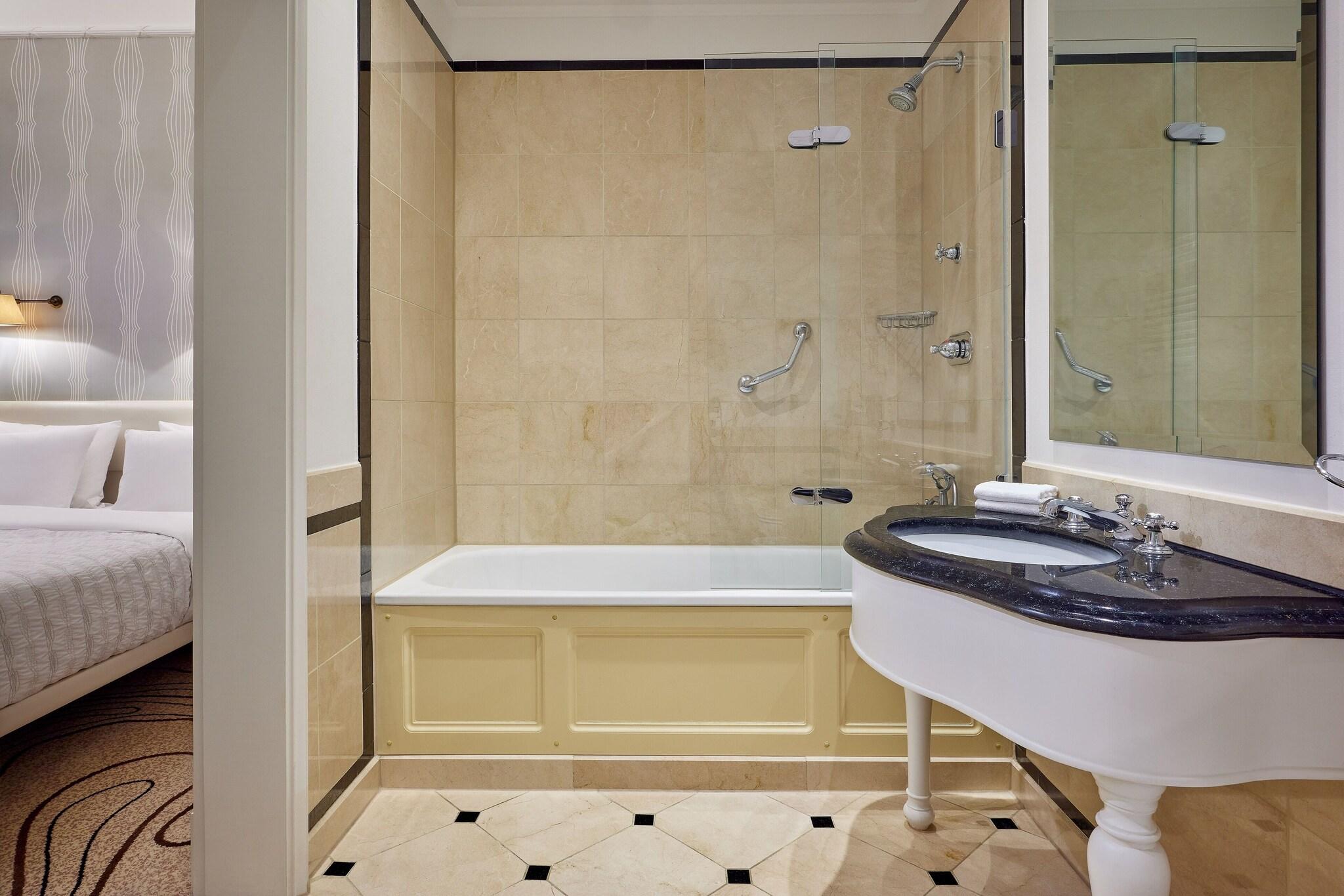 Double Queen Size Bed