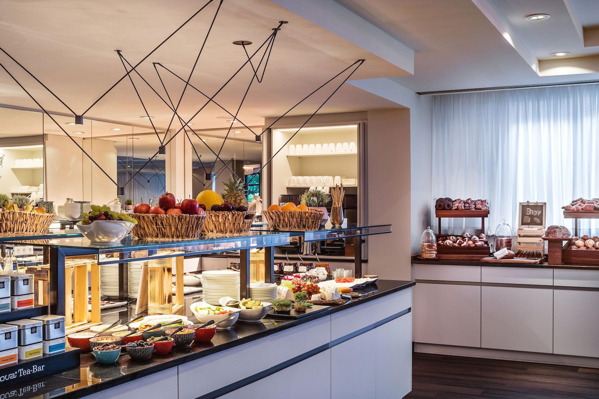 Double Deluxe King Bed