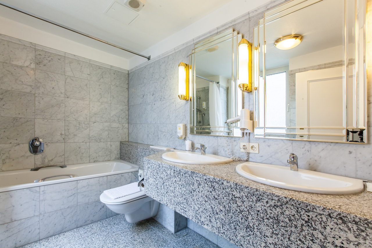 Double or Twin Standard