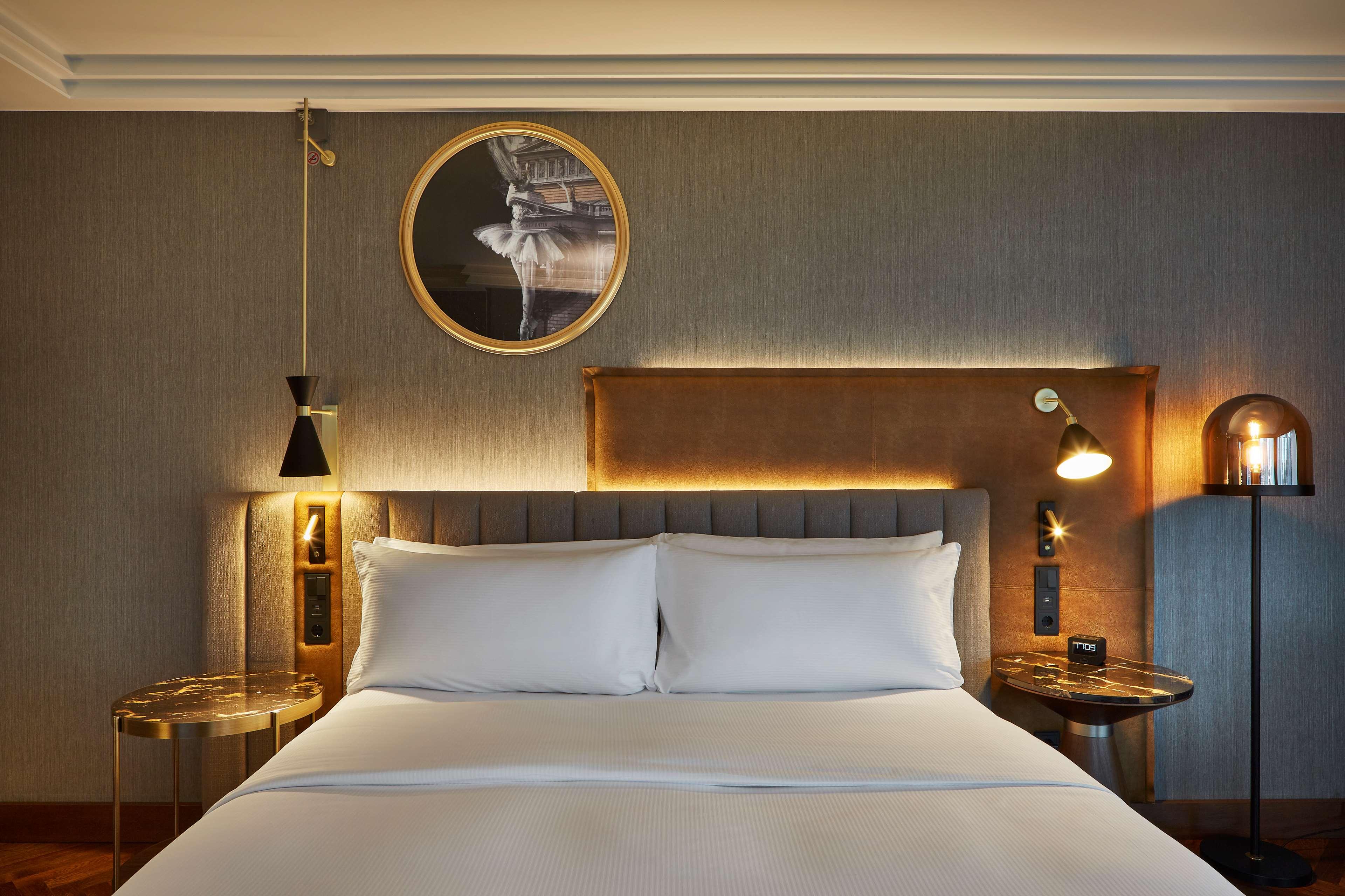 Double Executive King Bed