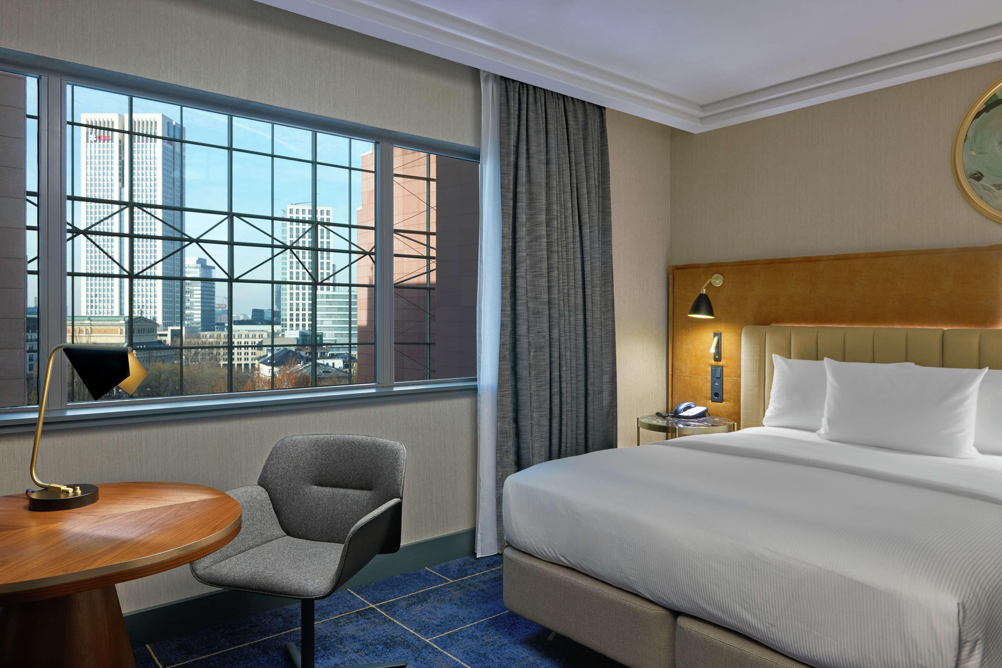 Double Guest Room Queen Bed