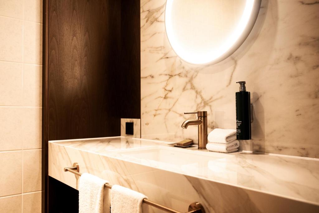 Double Executive King Bed