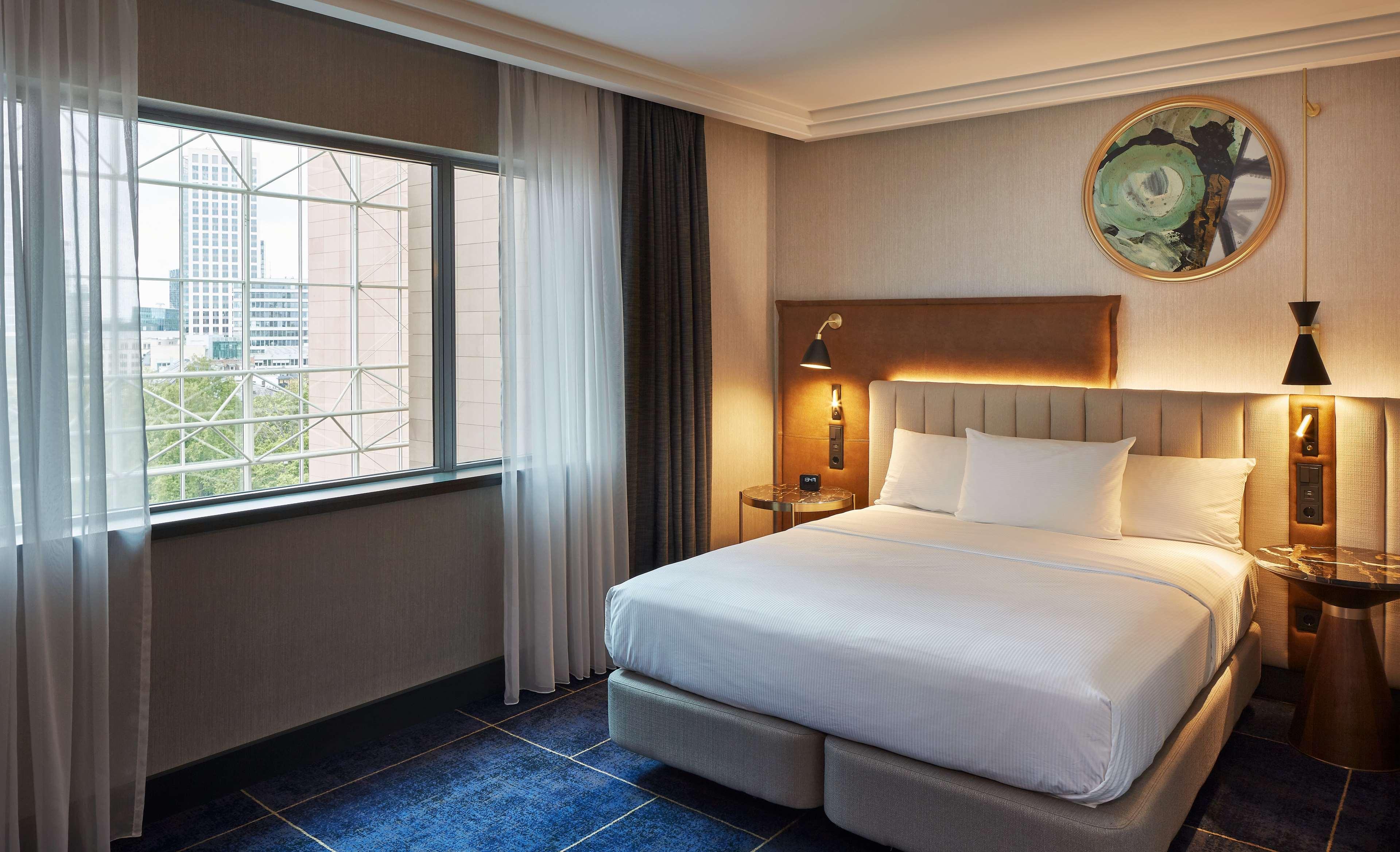 Double Guest Room Queen Bed