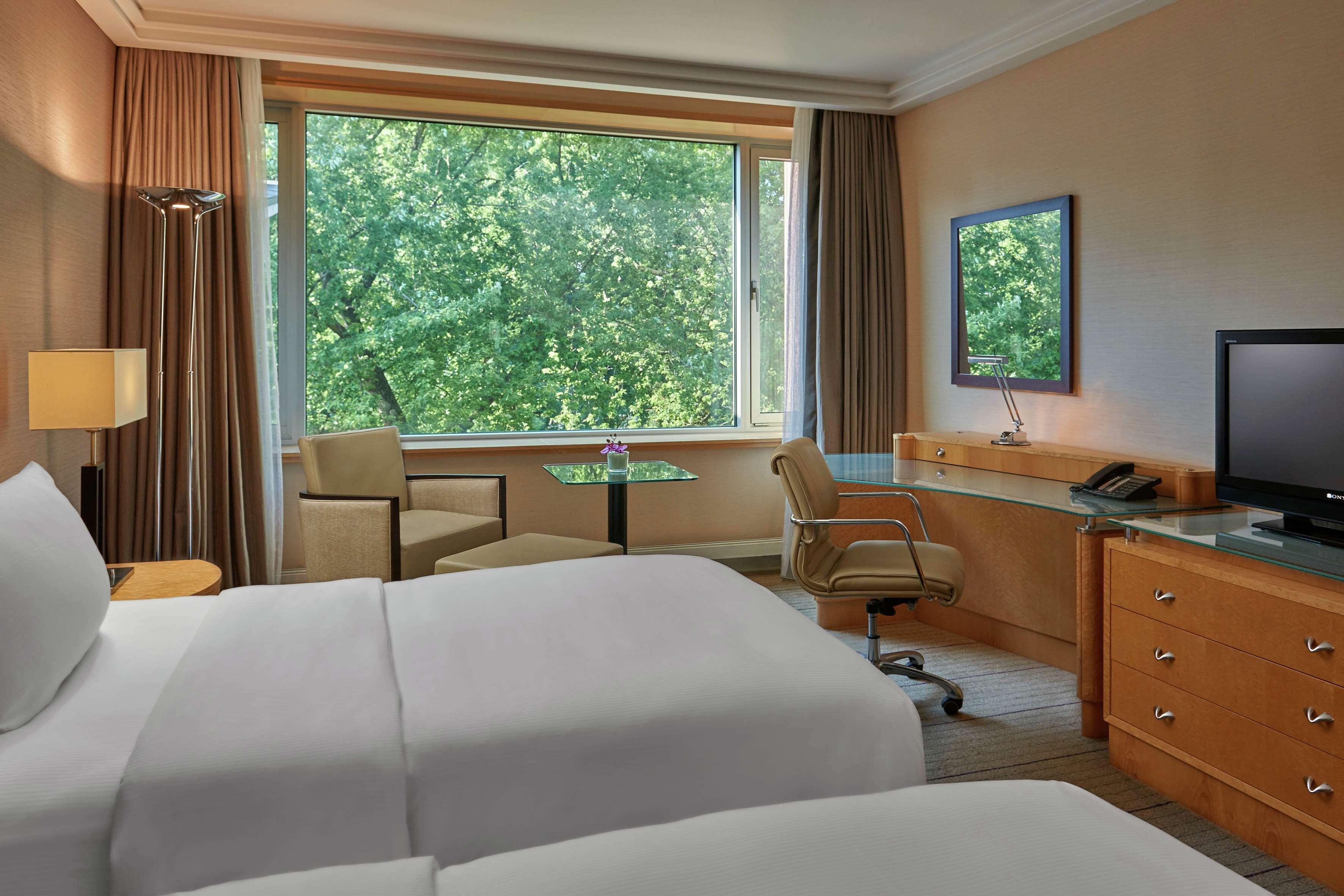 Family Room Guest Room