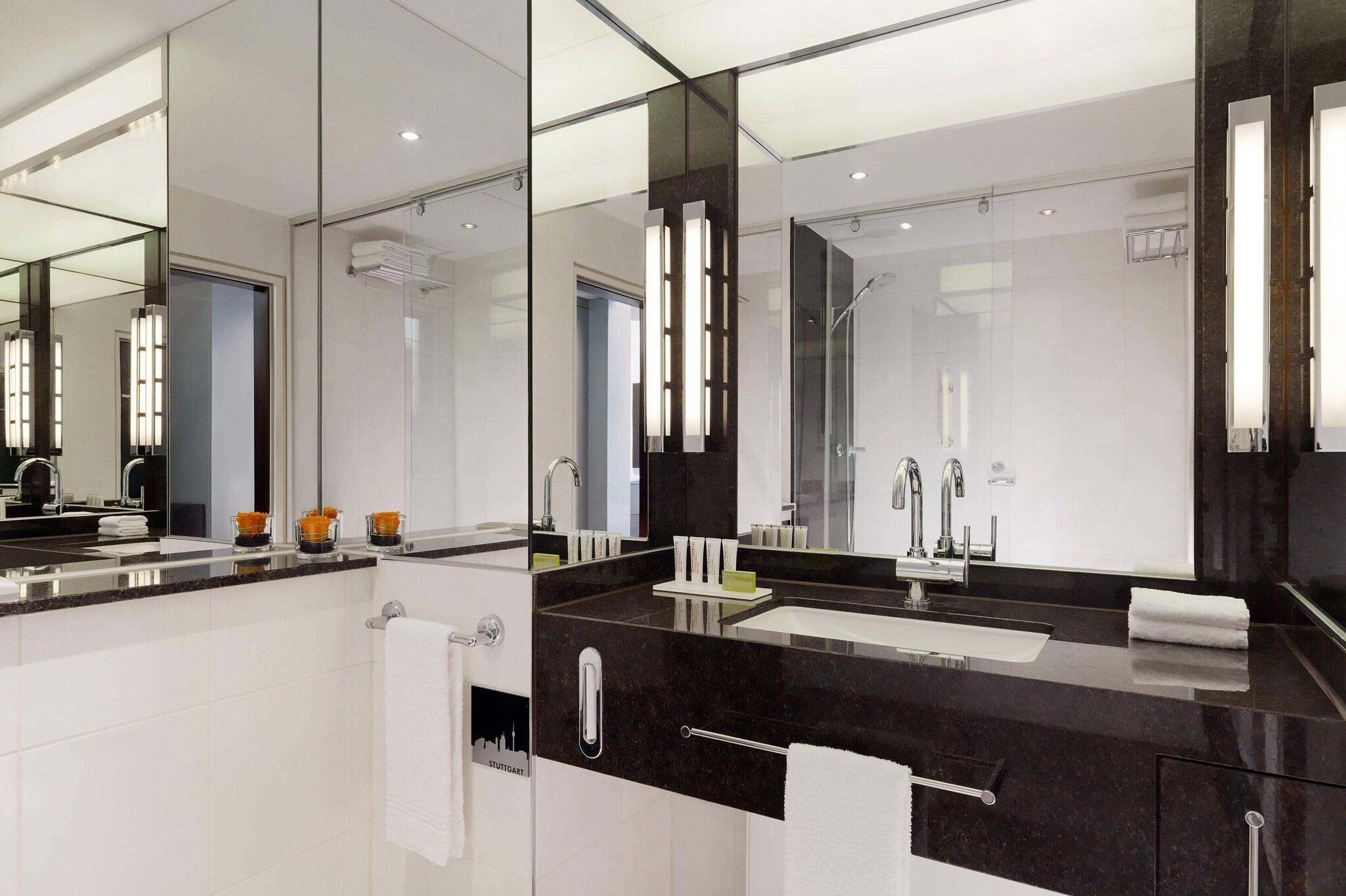 Double Superior King Bed