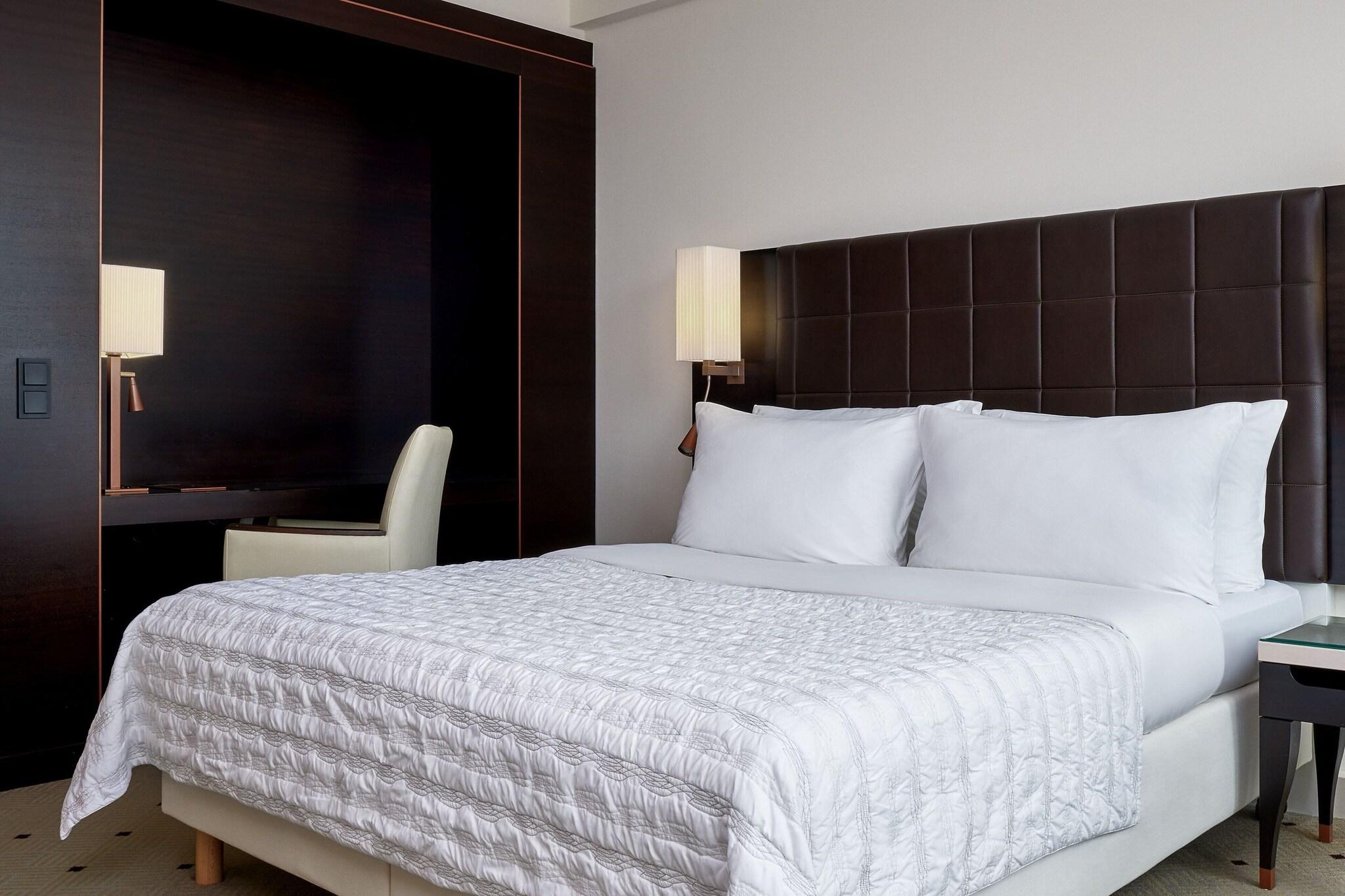 Double Superior King Bed