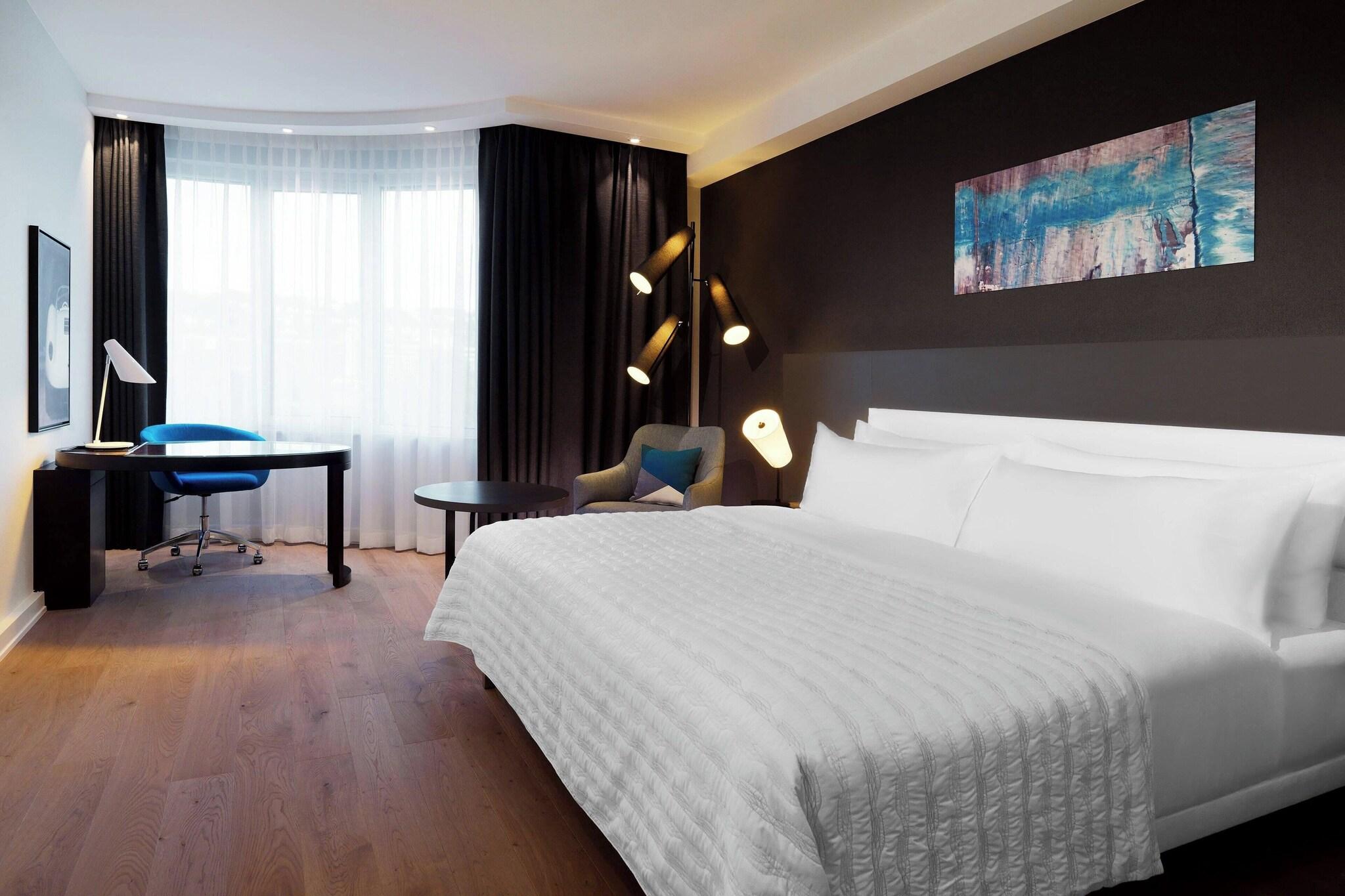 Double Executive King Bed