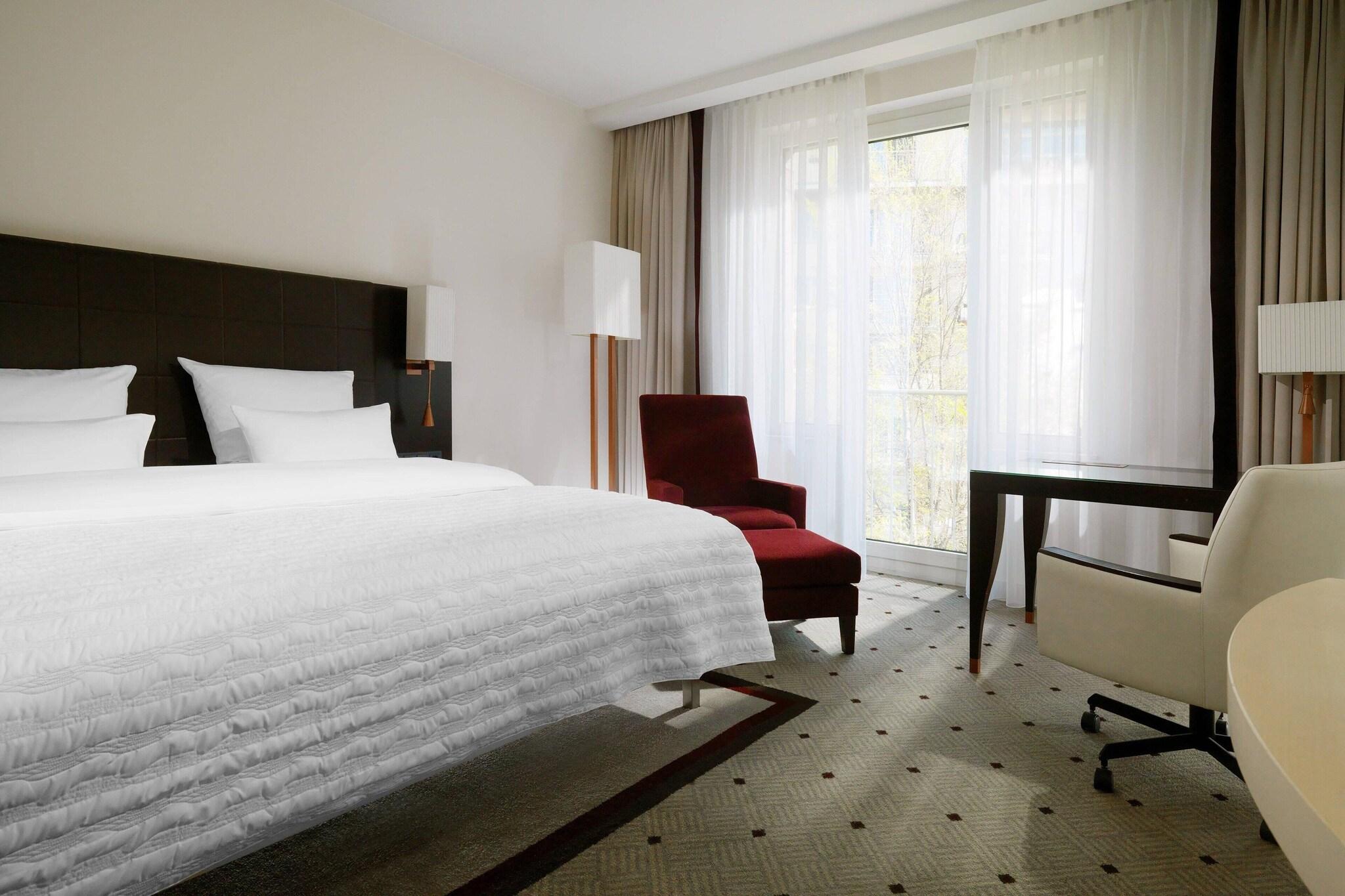 Double Executive King Bed