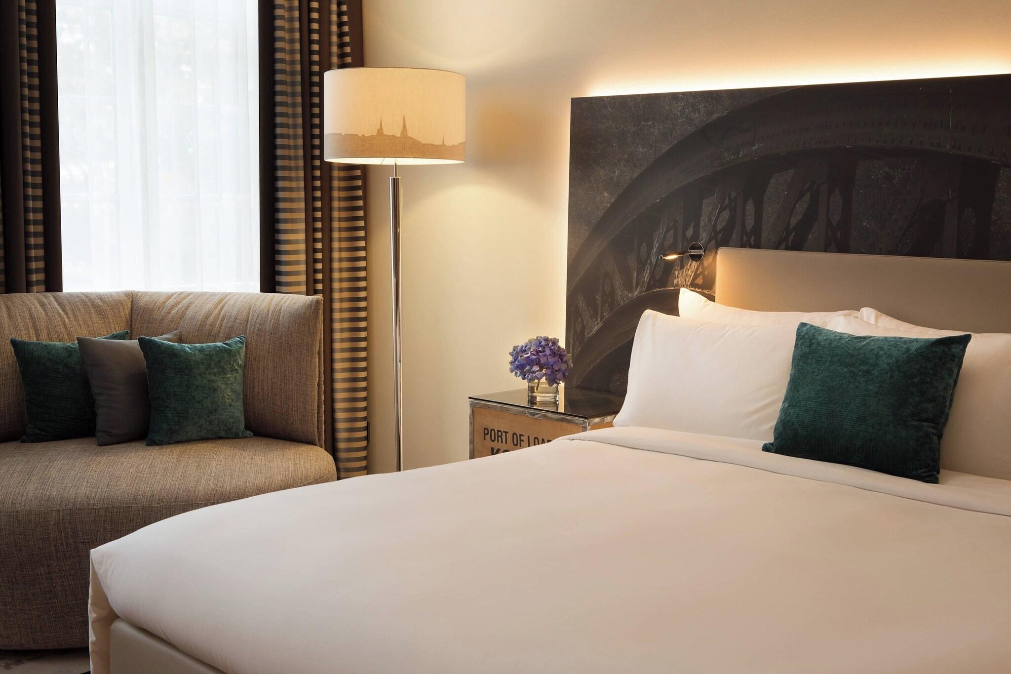 Double Deluxe King Bed