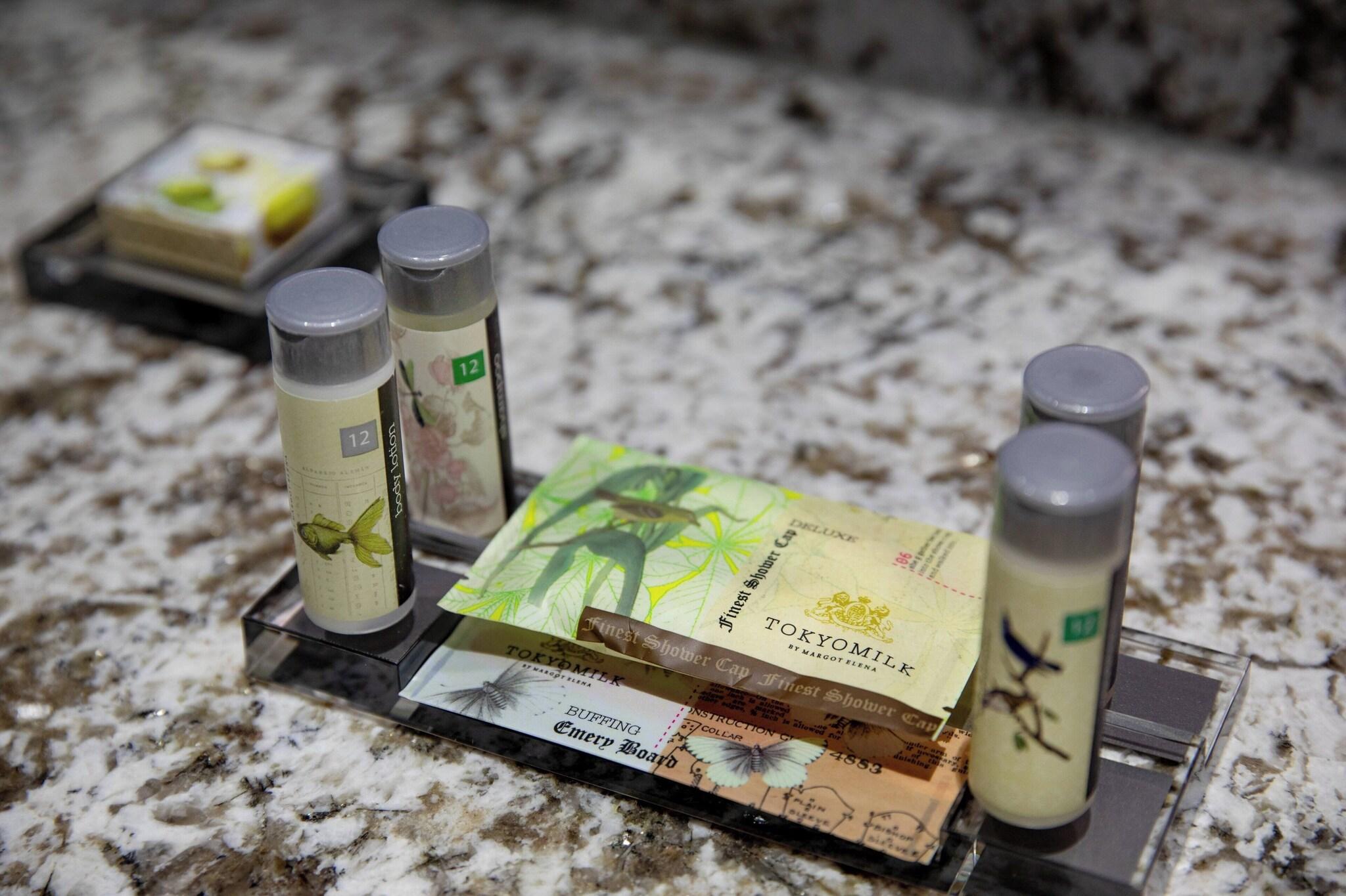 Double Deluxe King Bed