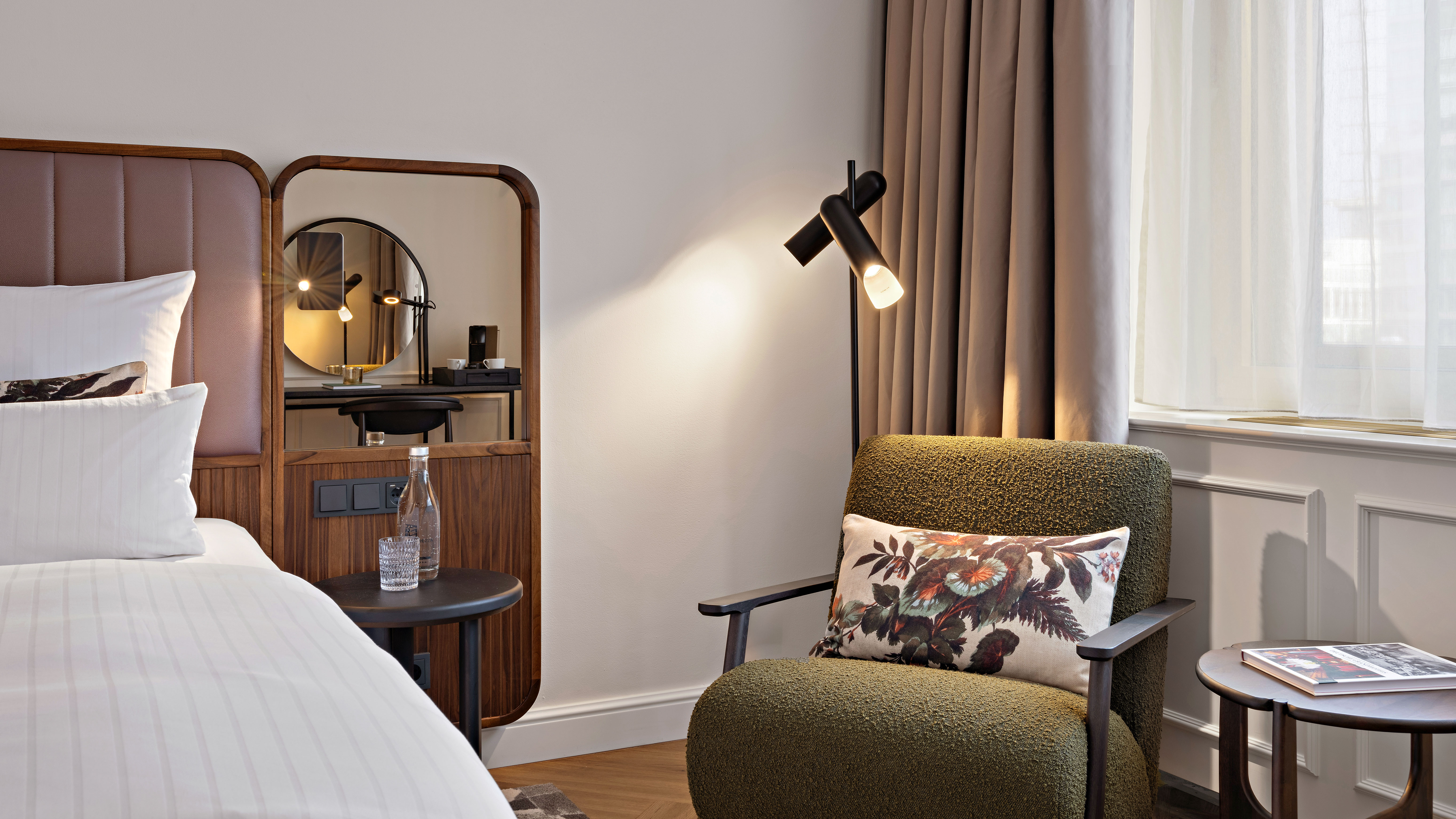 Double Deluxe King Bed