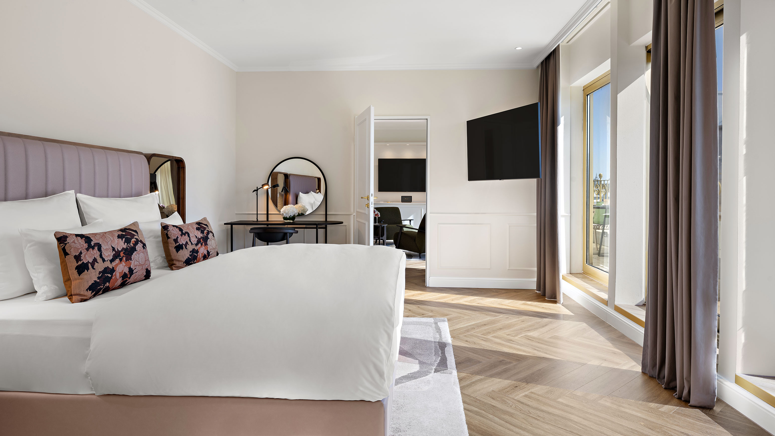 Suite with Balcony