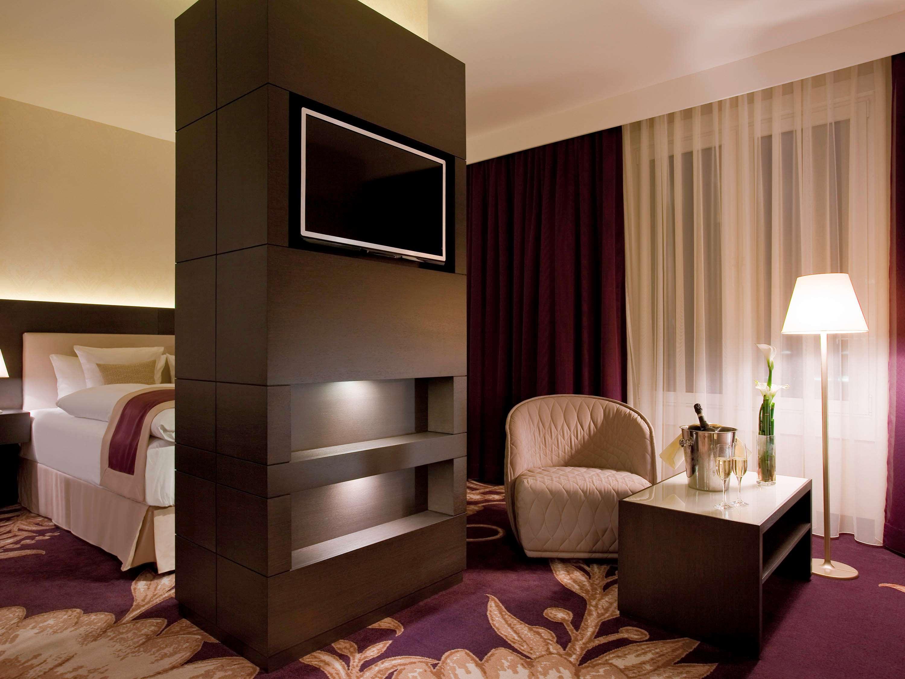 Junior Suite with Views