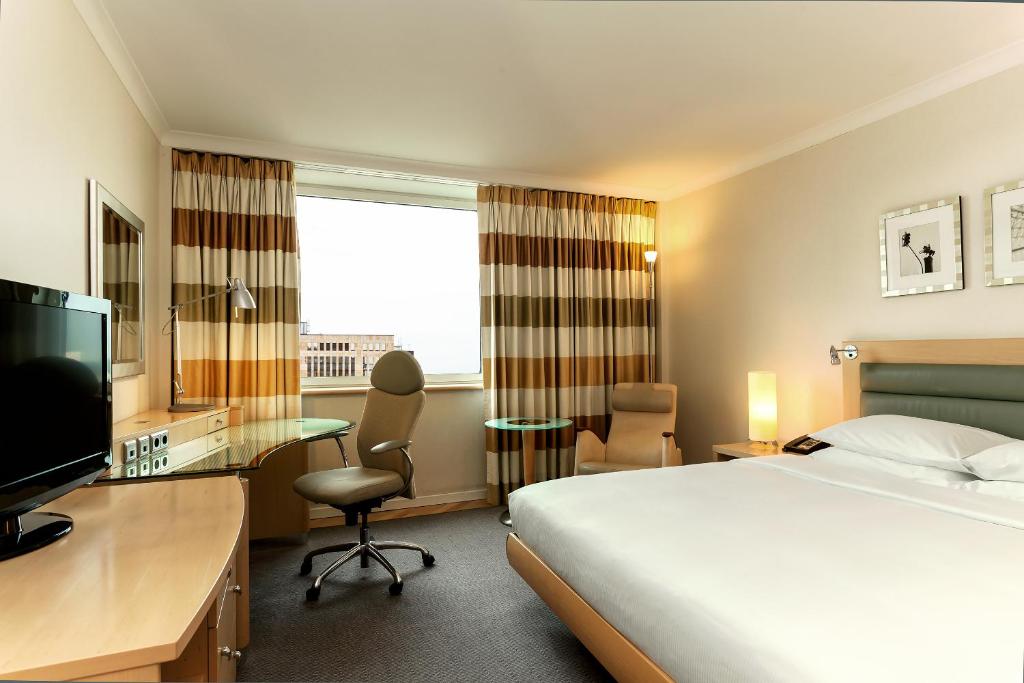 Double Executive King Bed