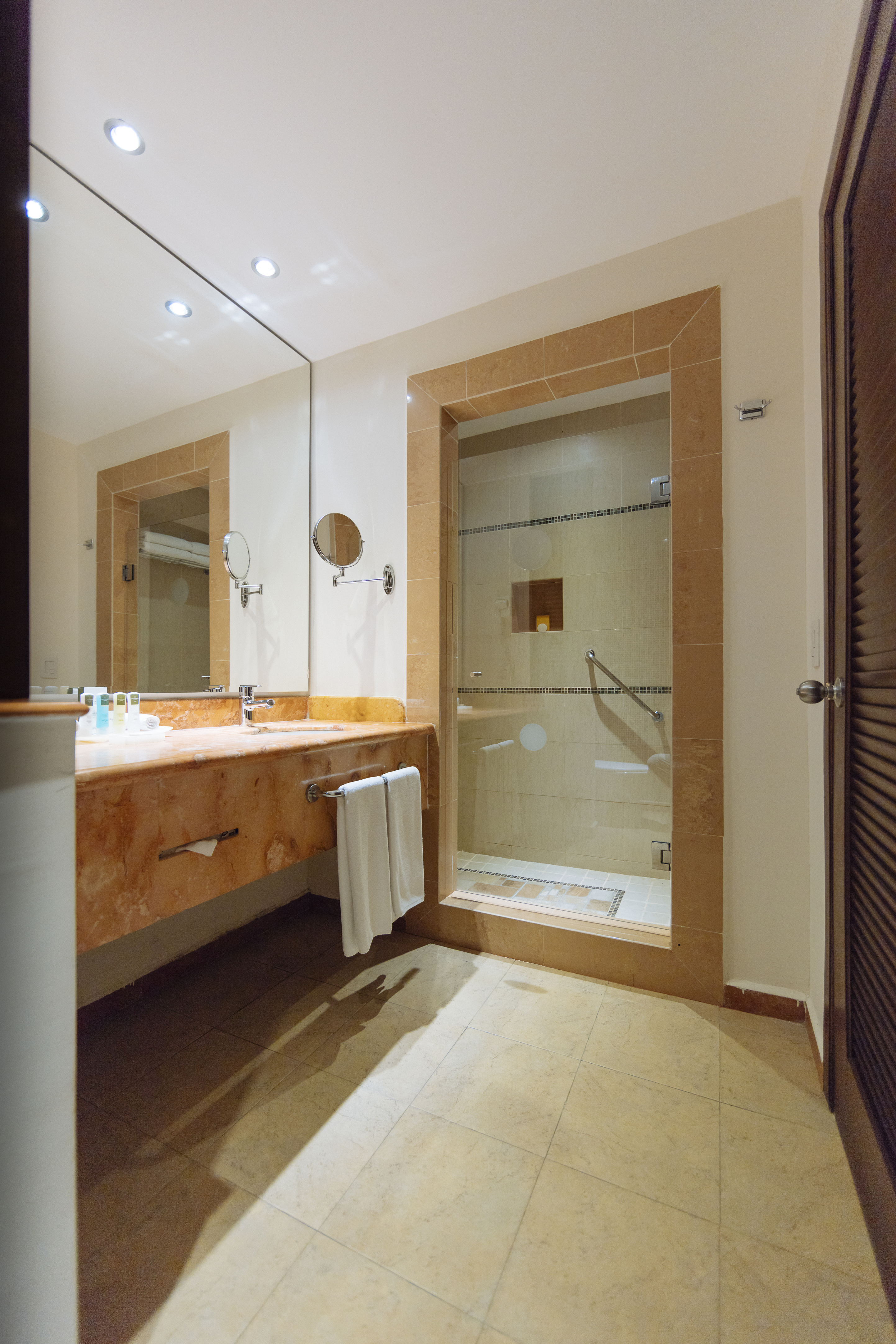 Room Deluxe