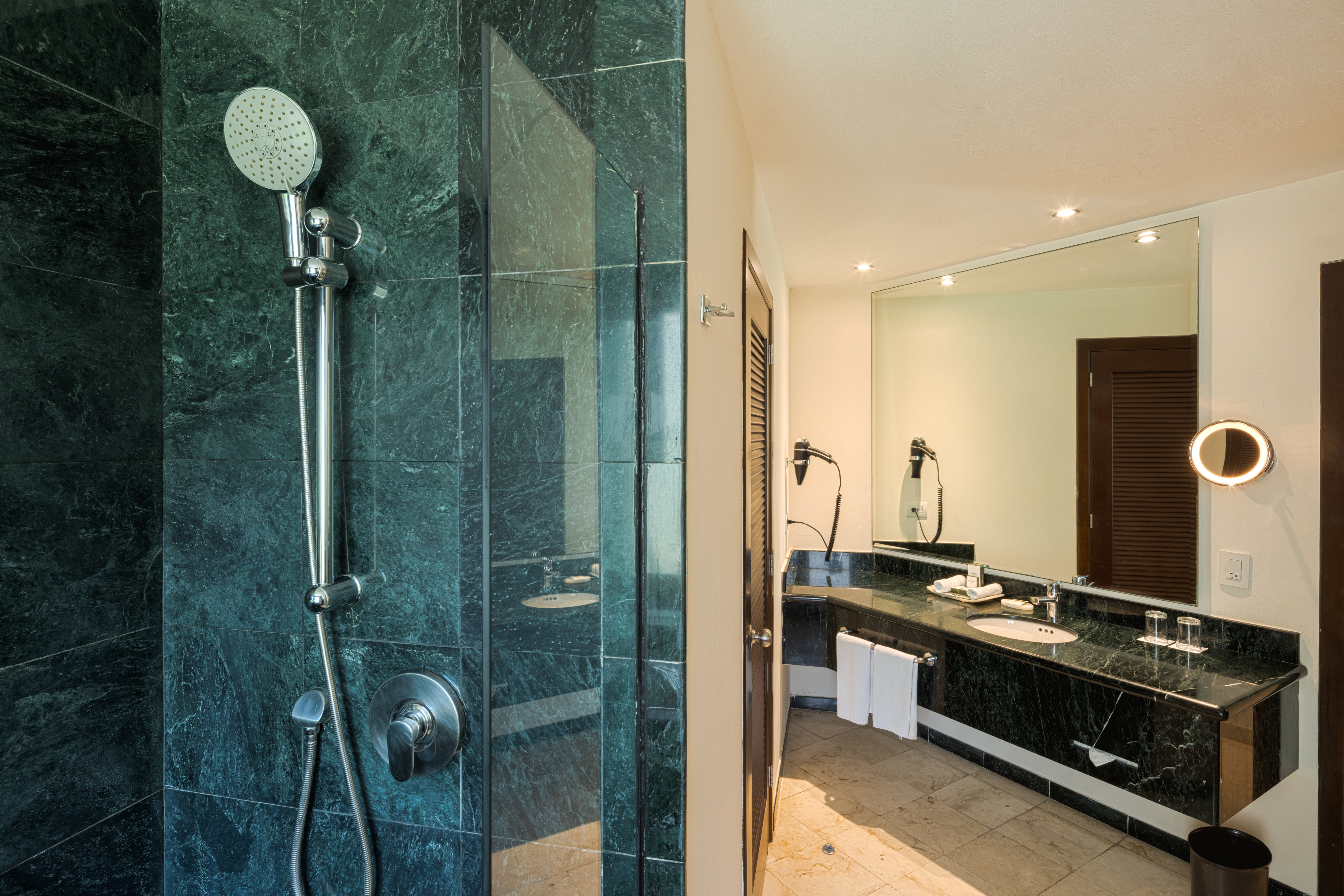 Room Luxury
