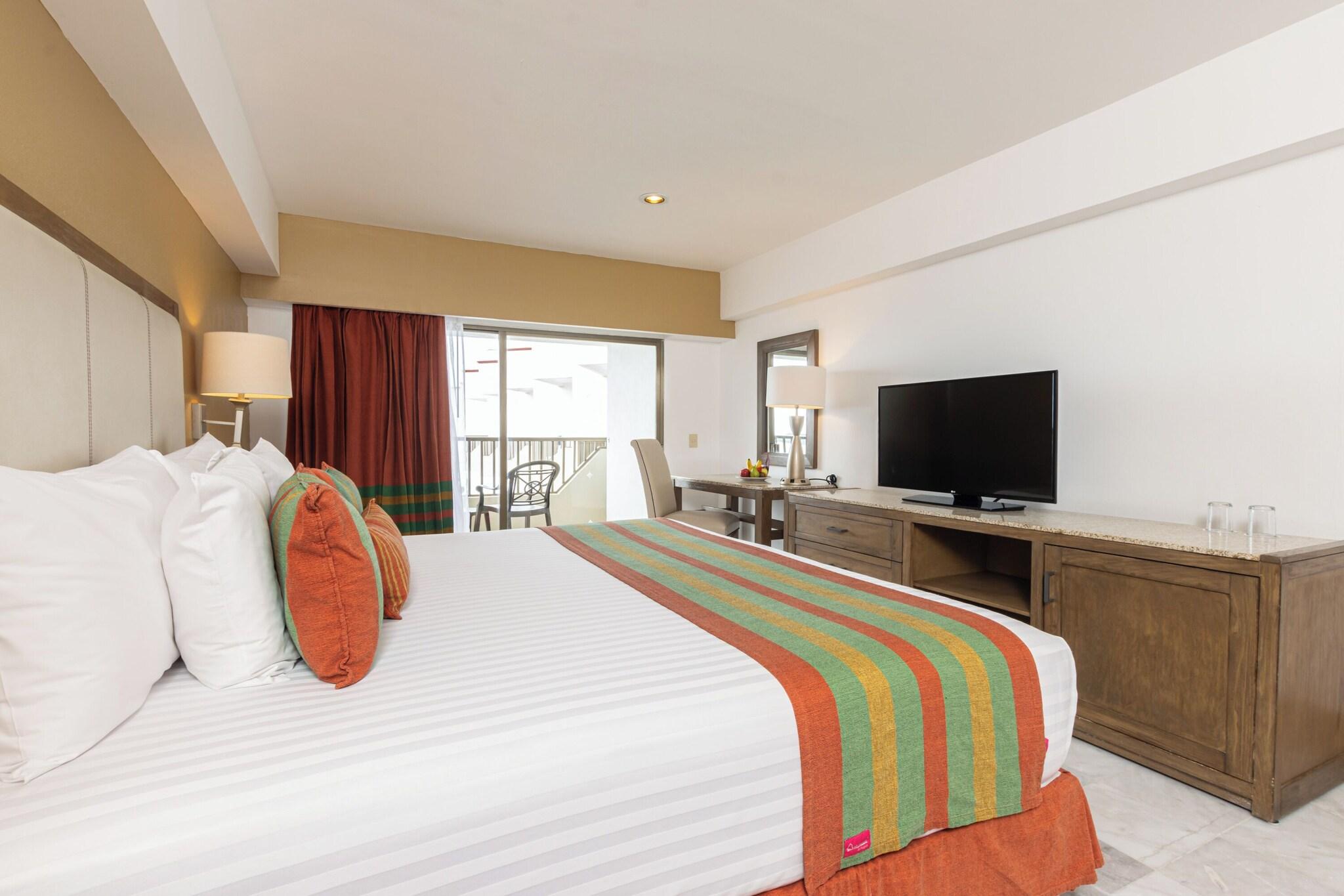 Quadruple Partial Ocean View