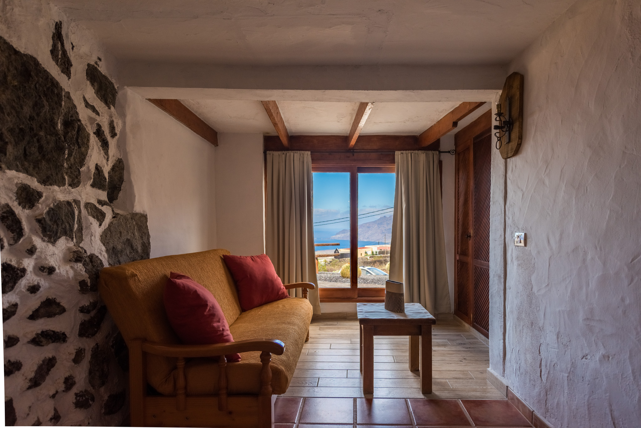 Apartment Capacity 3