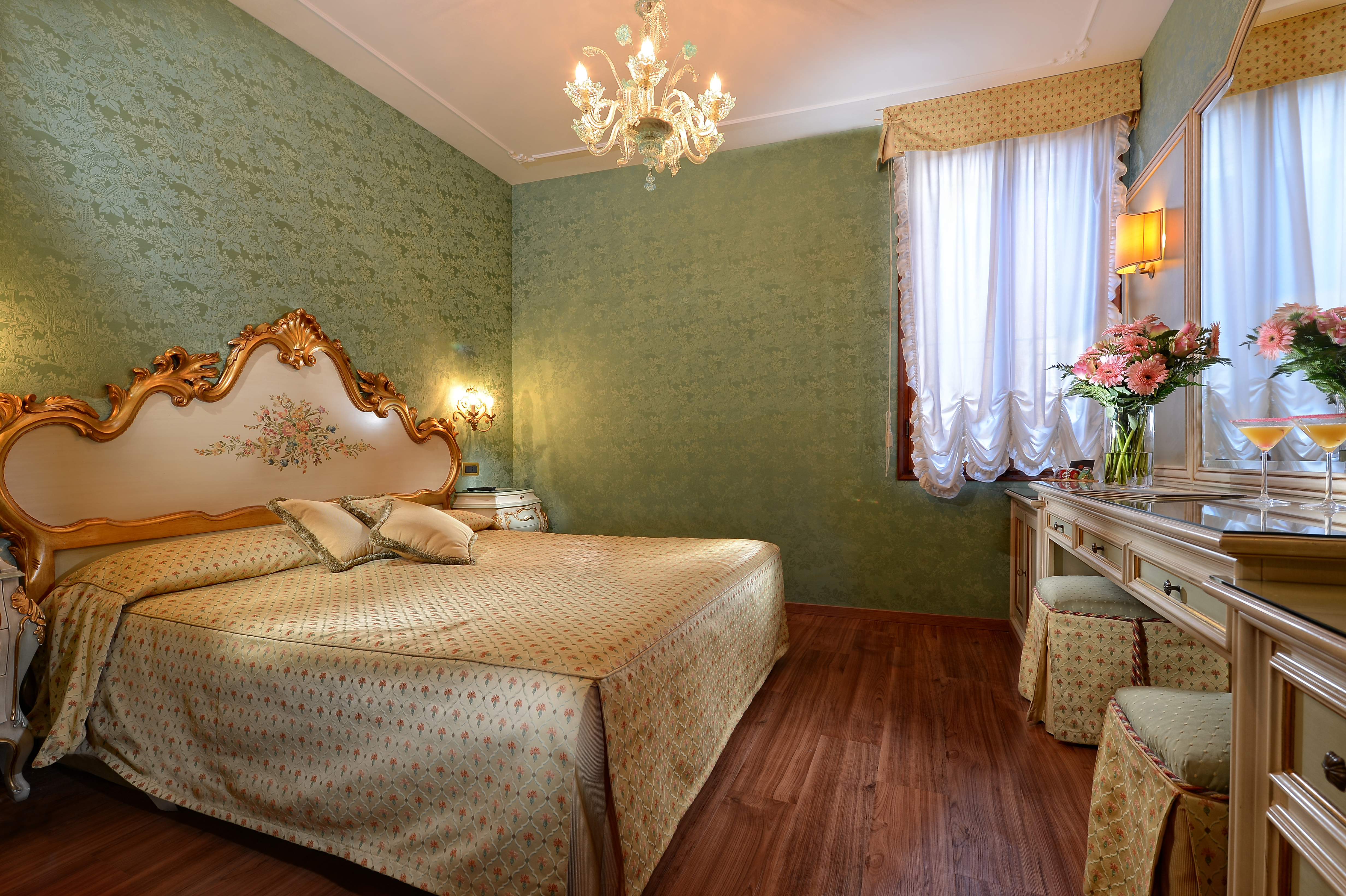 Double or Twin Standard