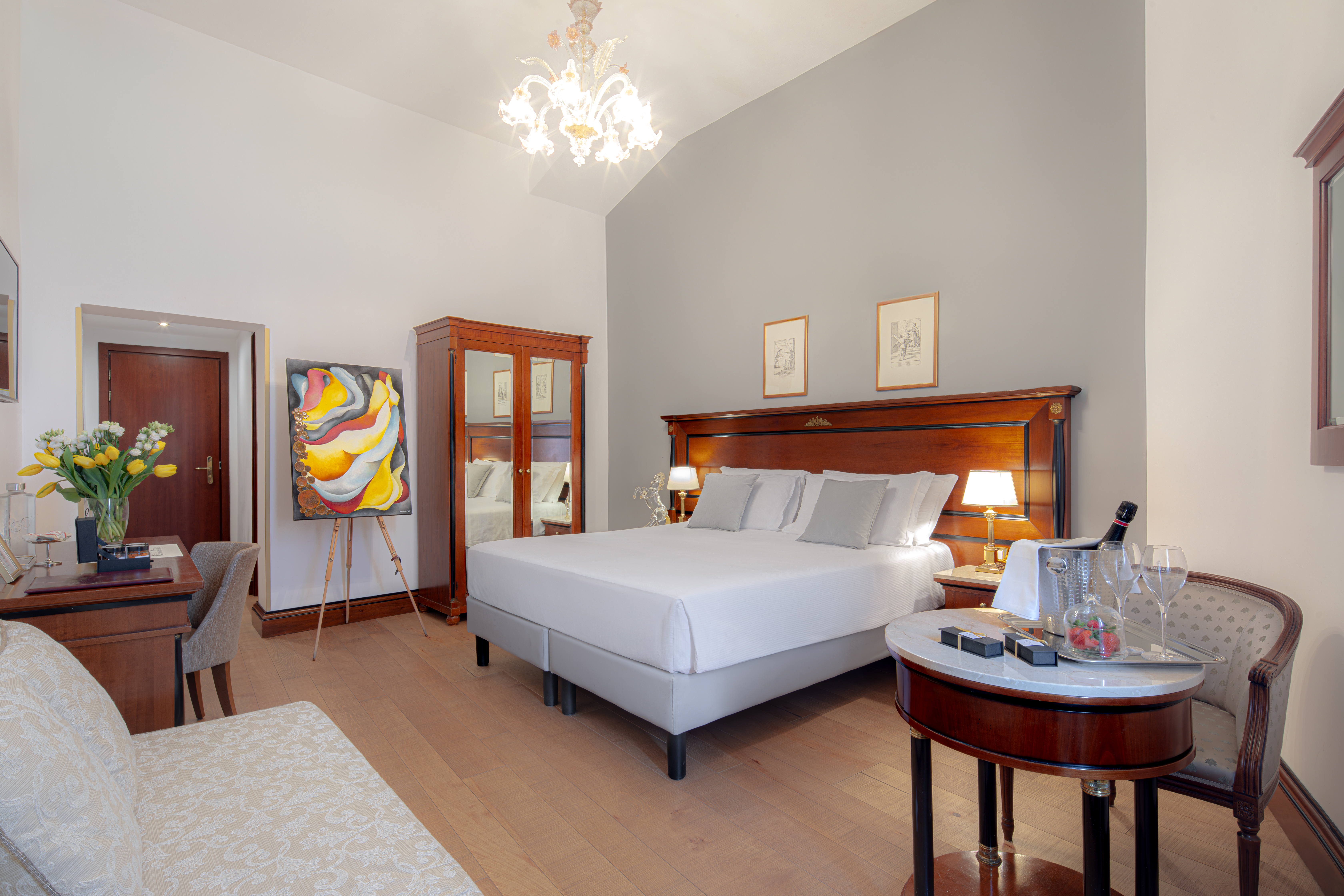 Junior Suite Canal View