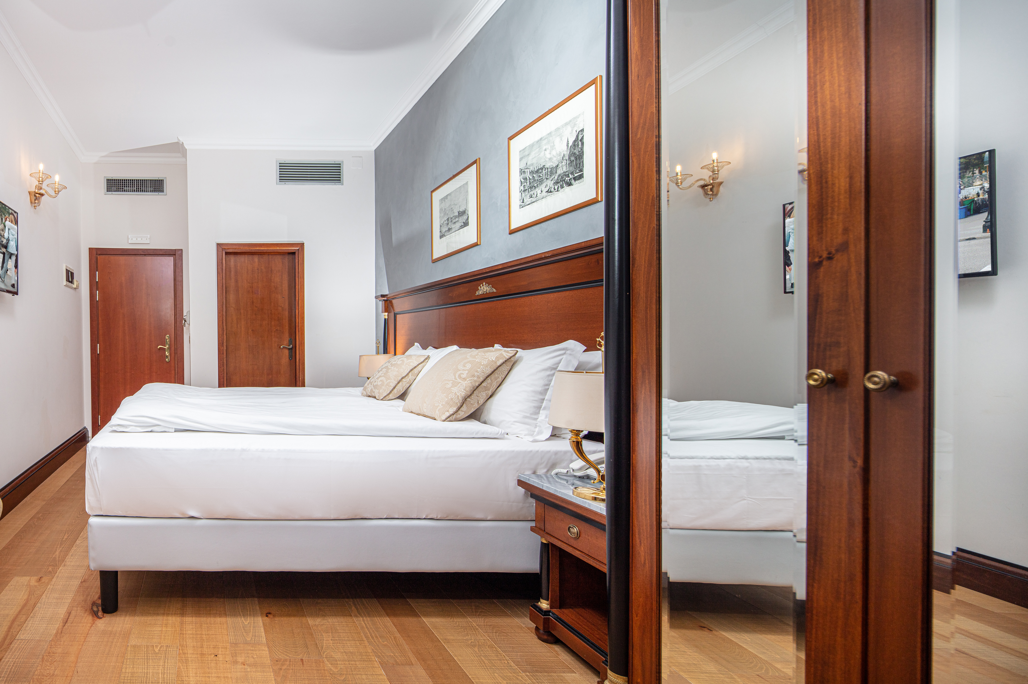 Double or Twin Superior