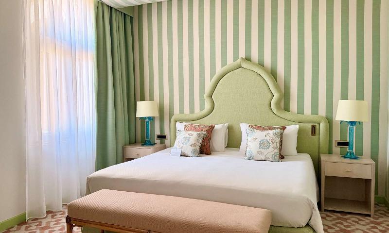 Double or Twin Premium Sea View