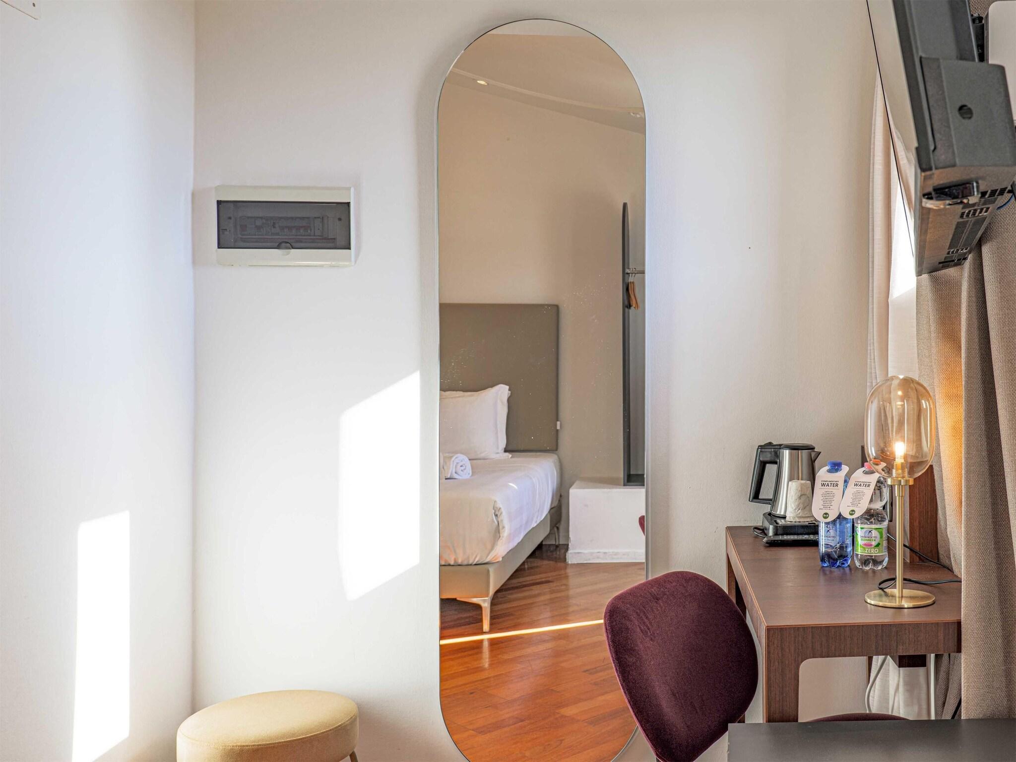 Single Superior Non Smoking