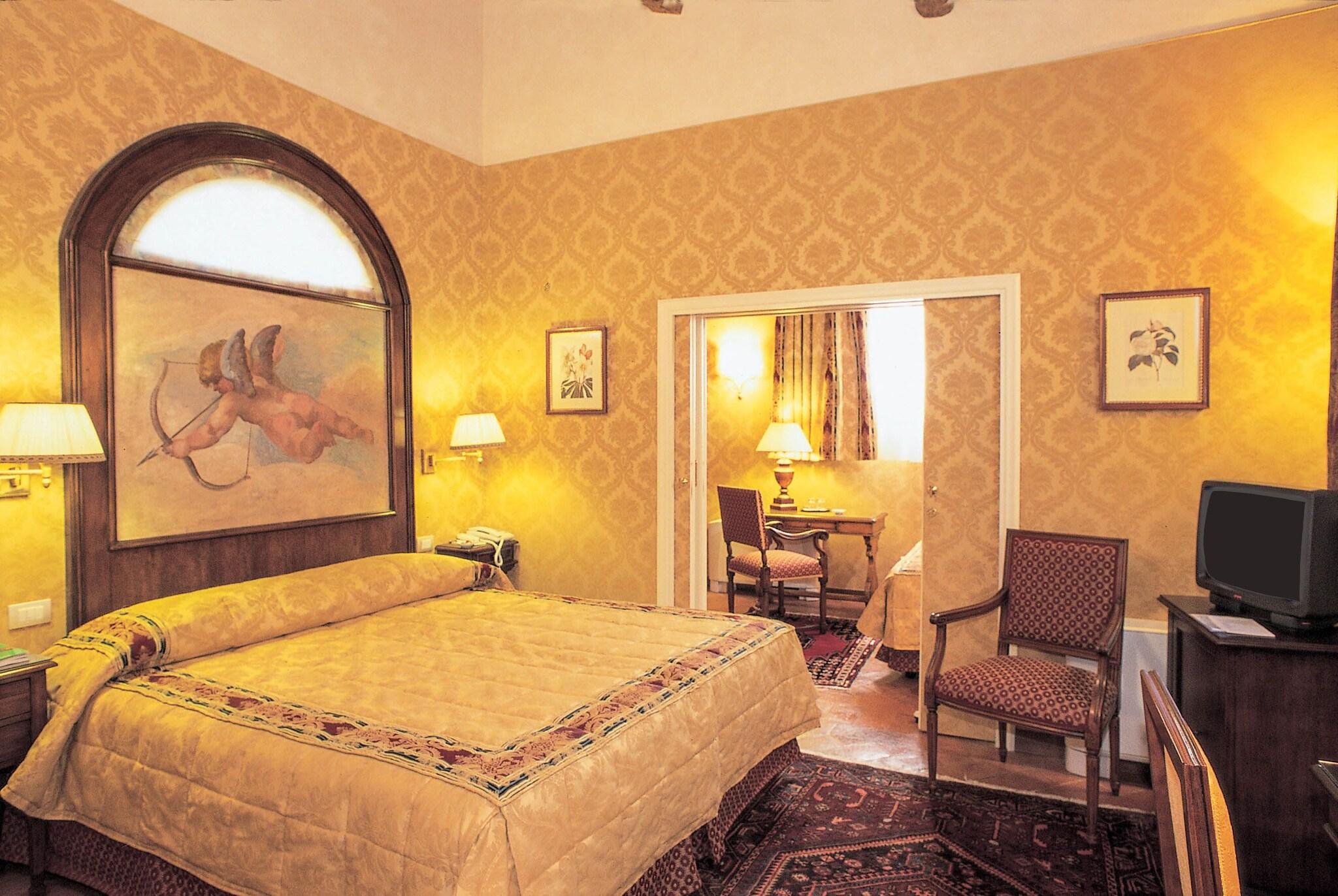 Single Queen Size Bed