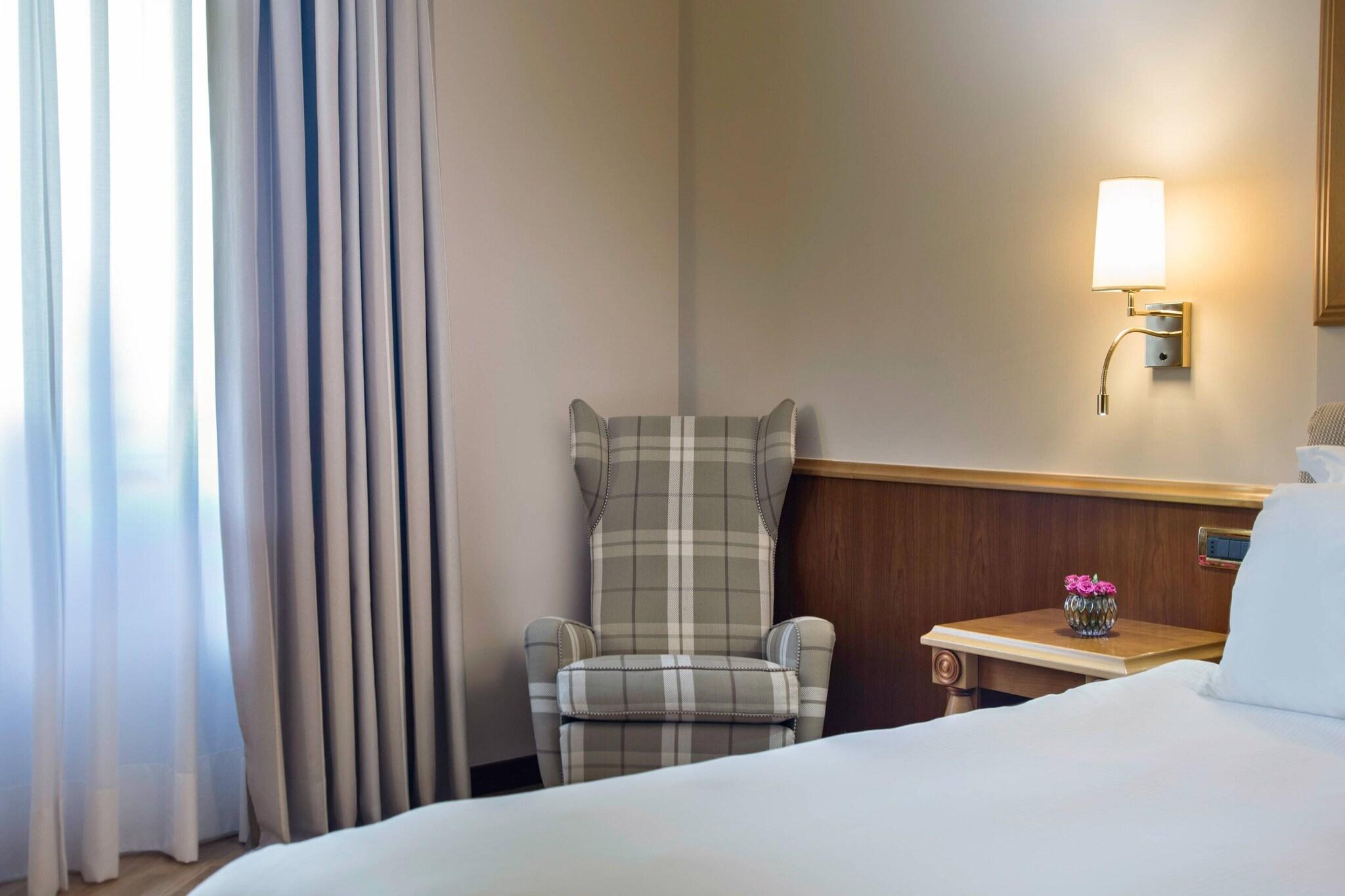 Double Superior King Bed