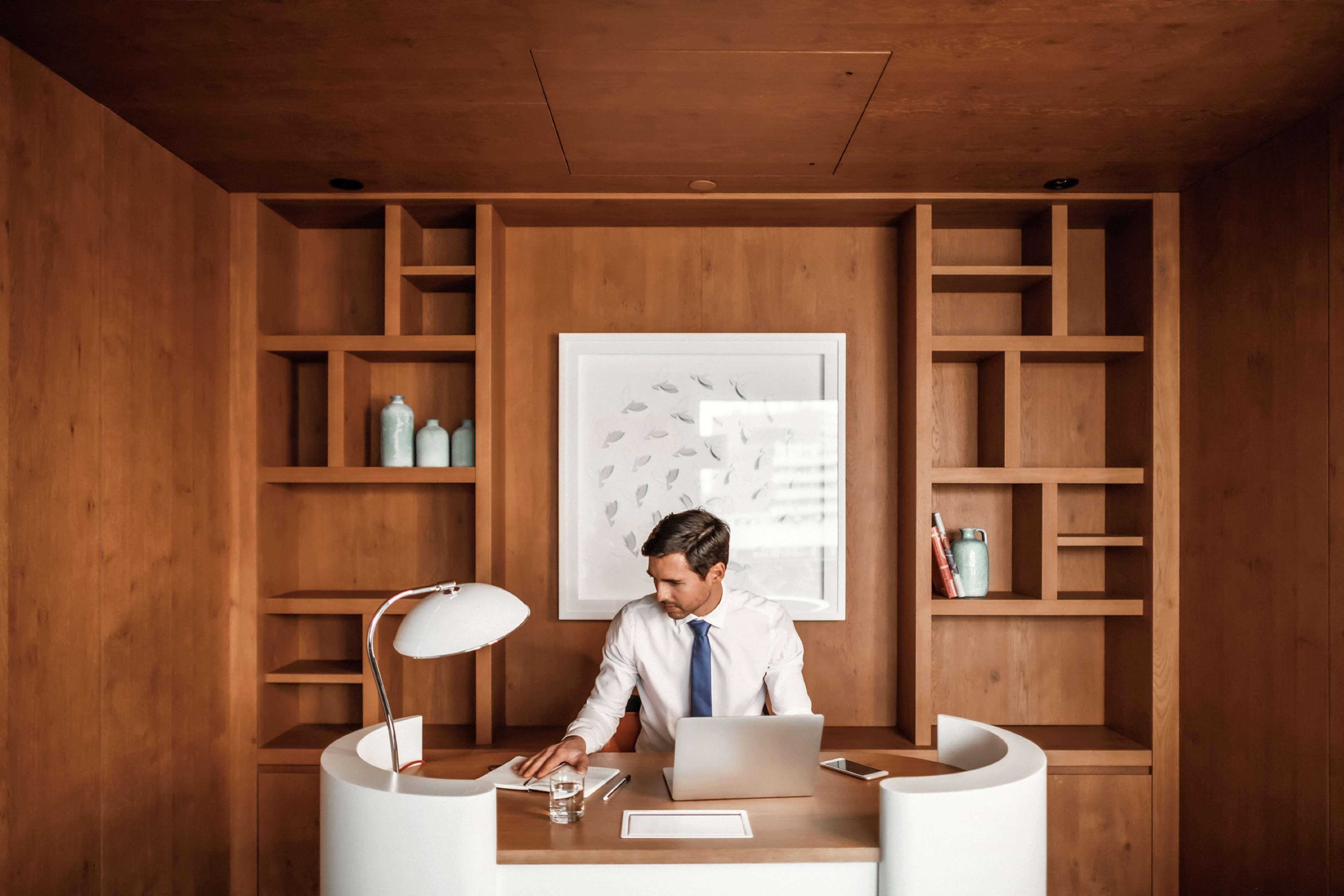 Suite Executive King Bed