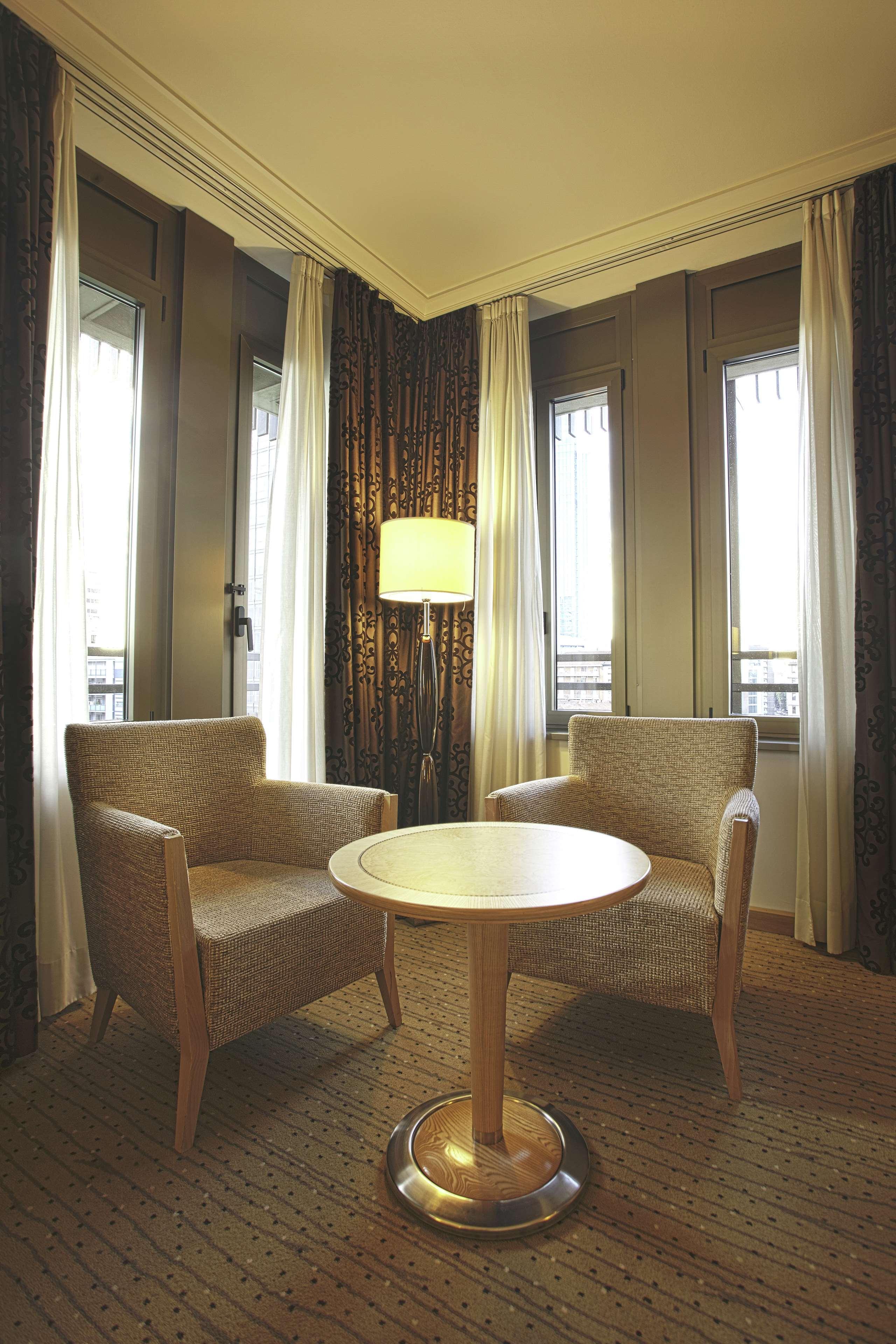 Twin Deluxe Guest Room