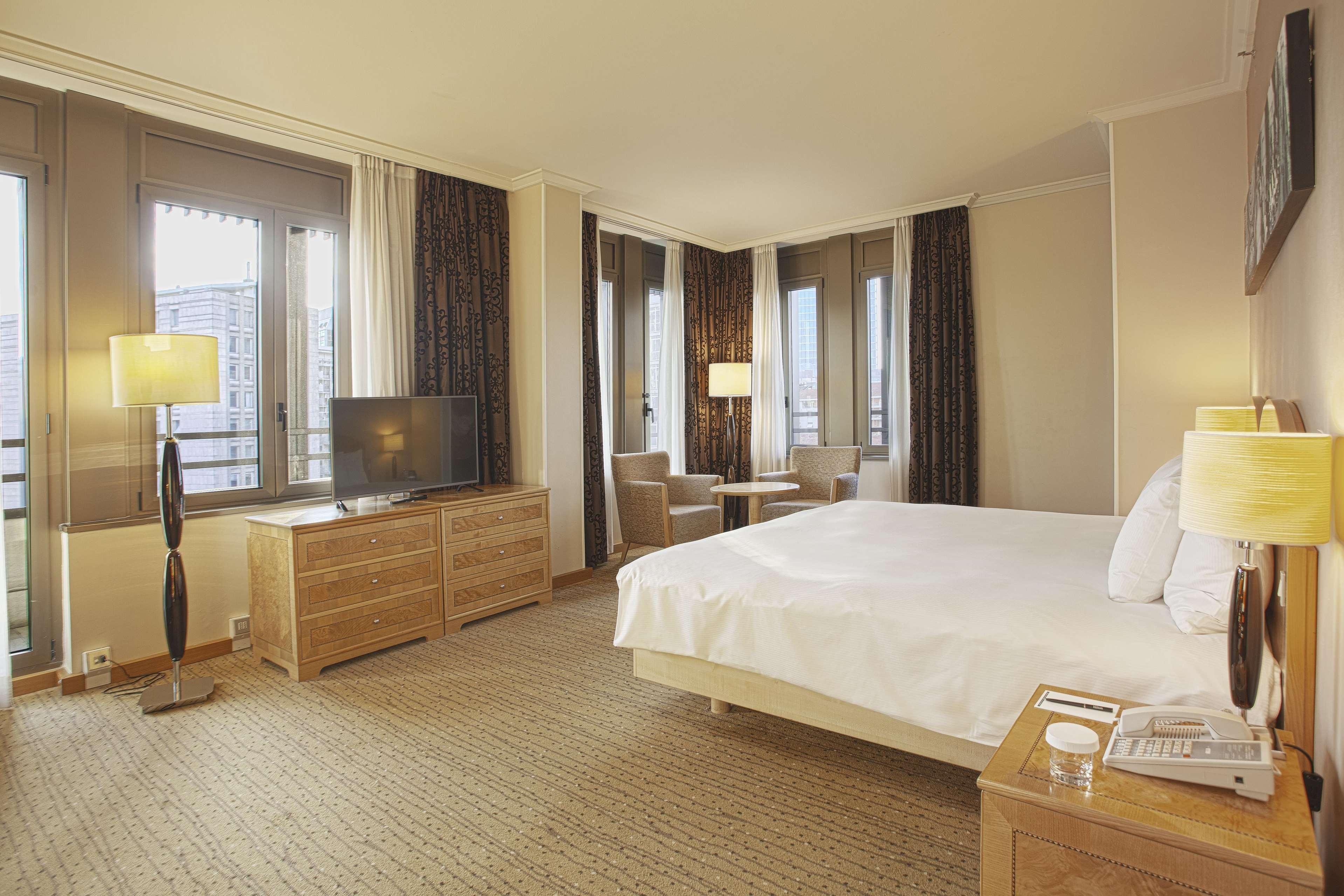 Double Executive King Bed