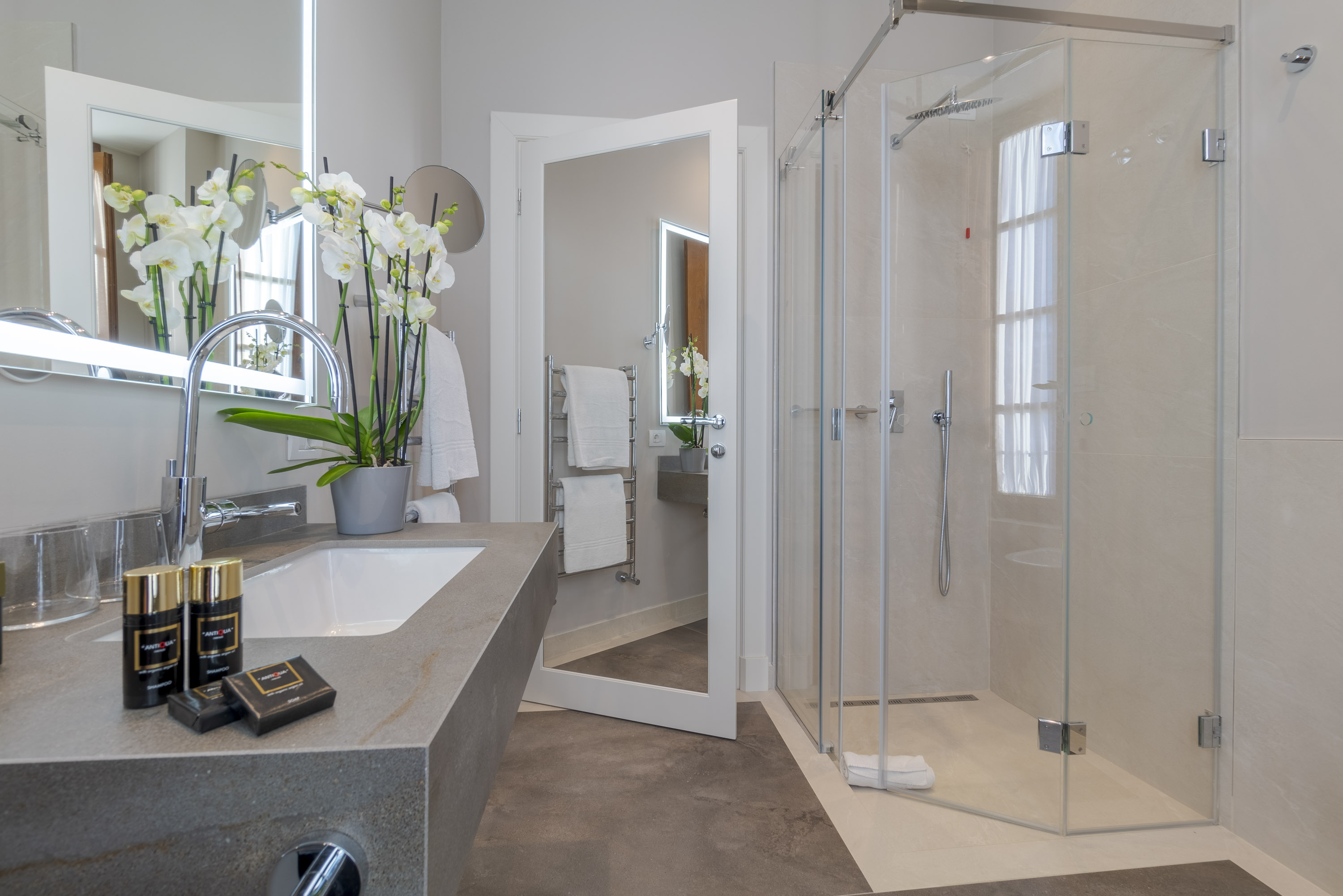 Family Room Superior