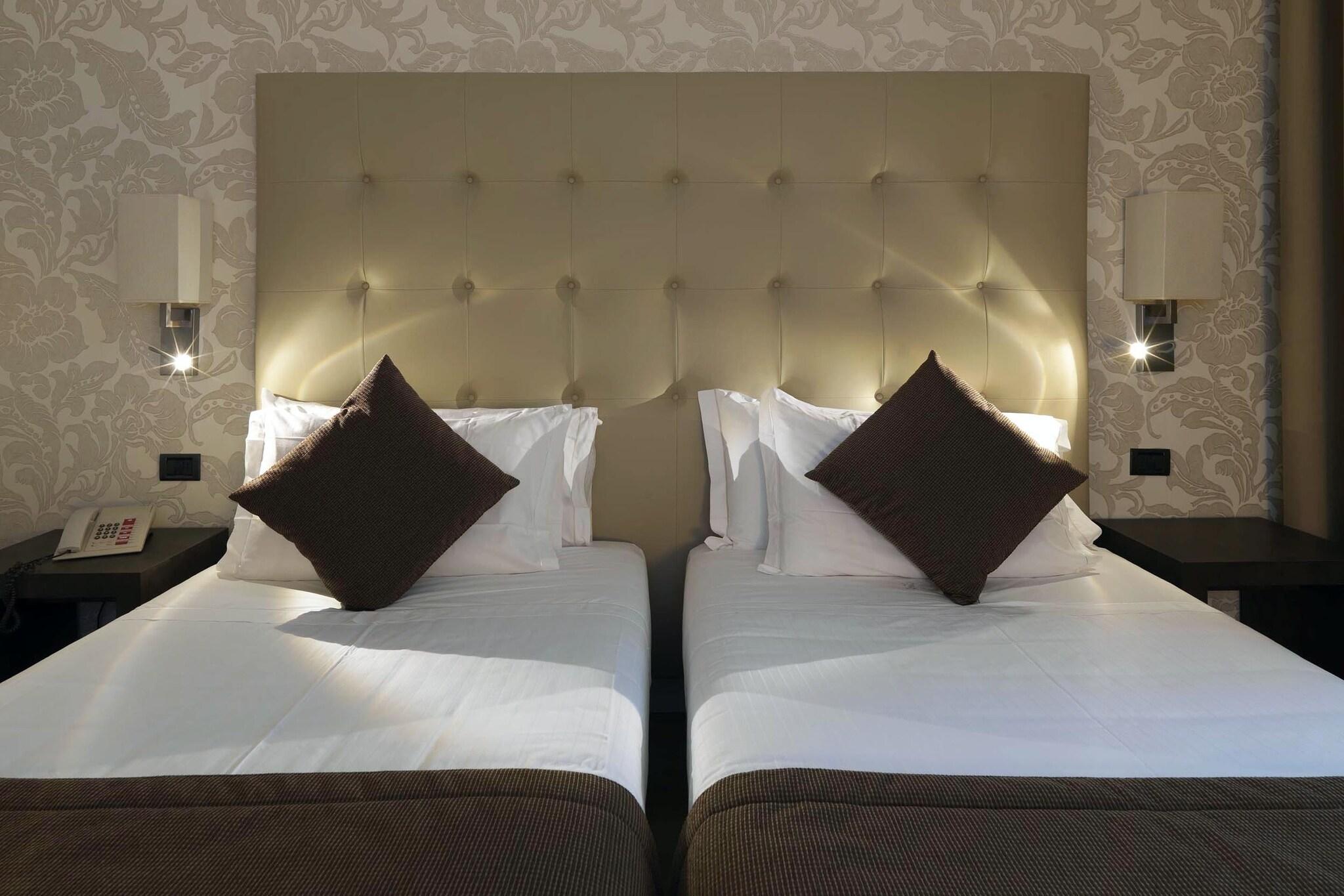 Double Deluxe Two Beds