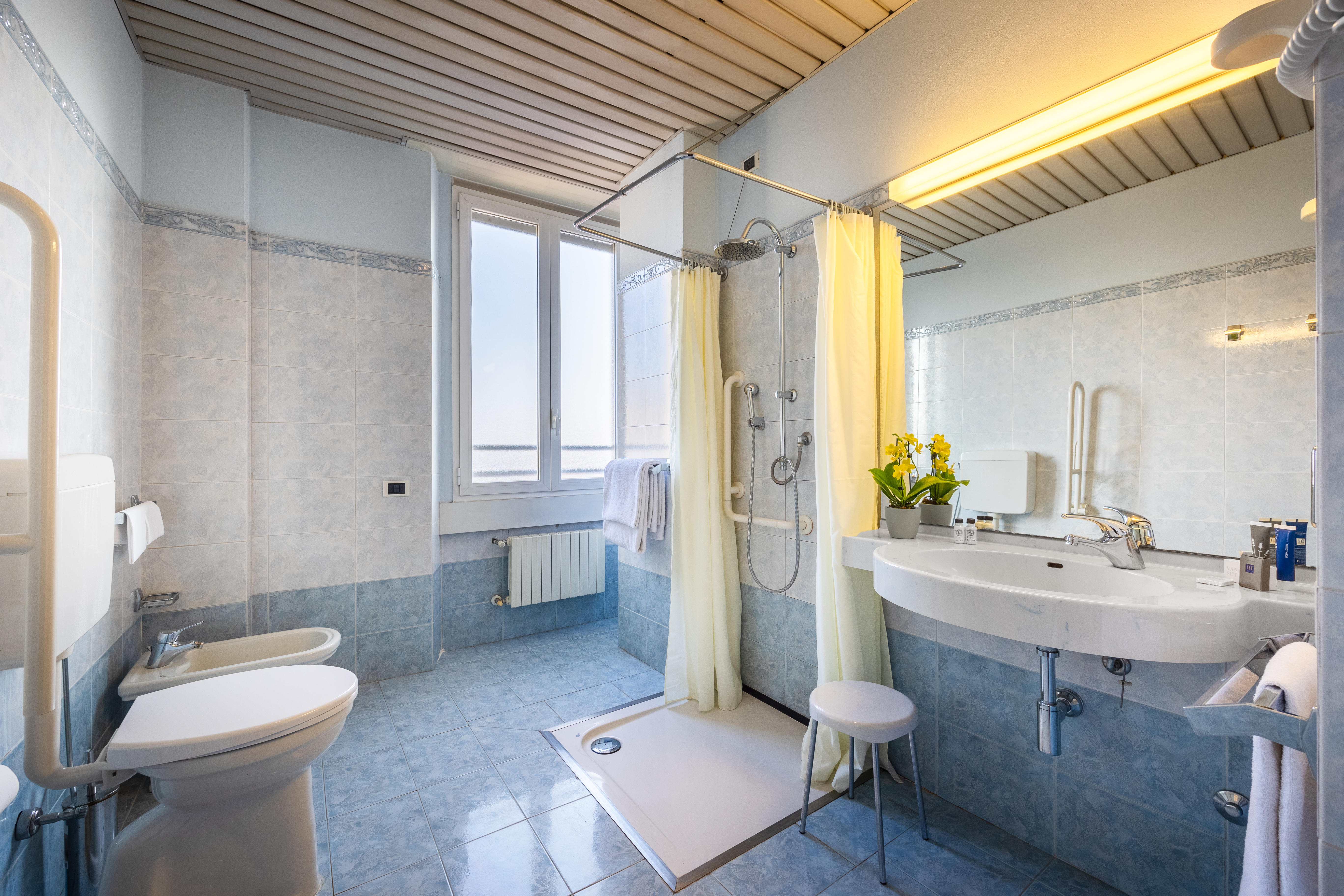 Double Single Superior