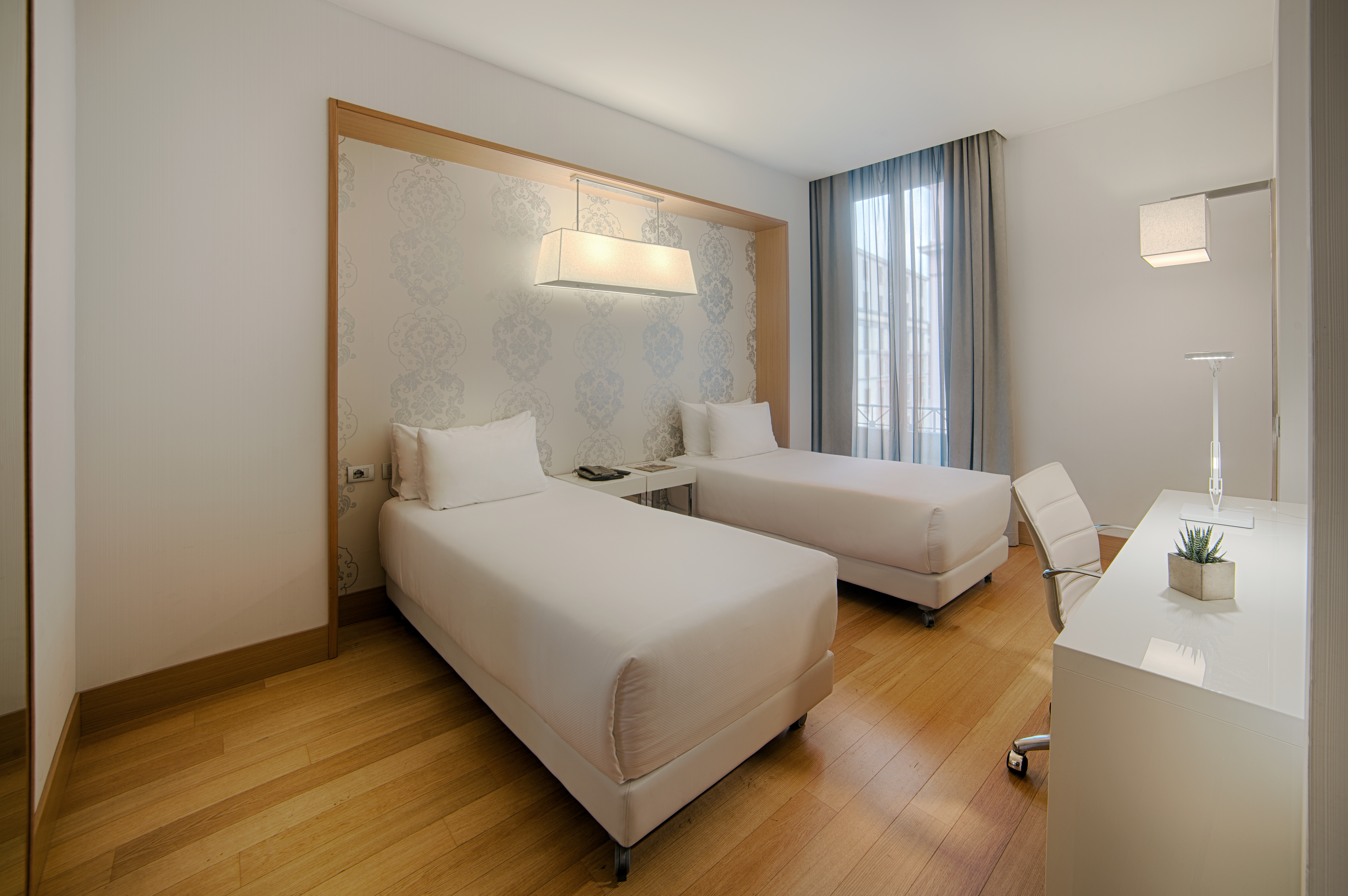 Double or Twin Standard