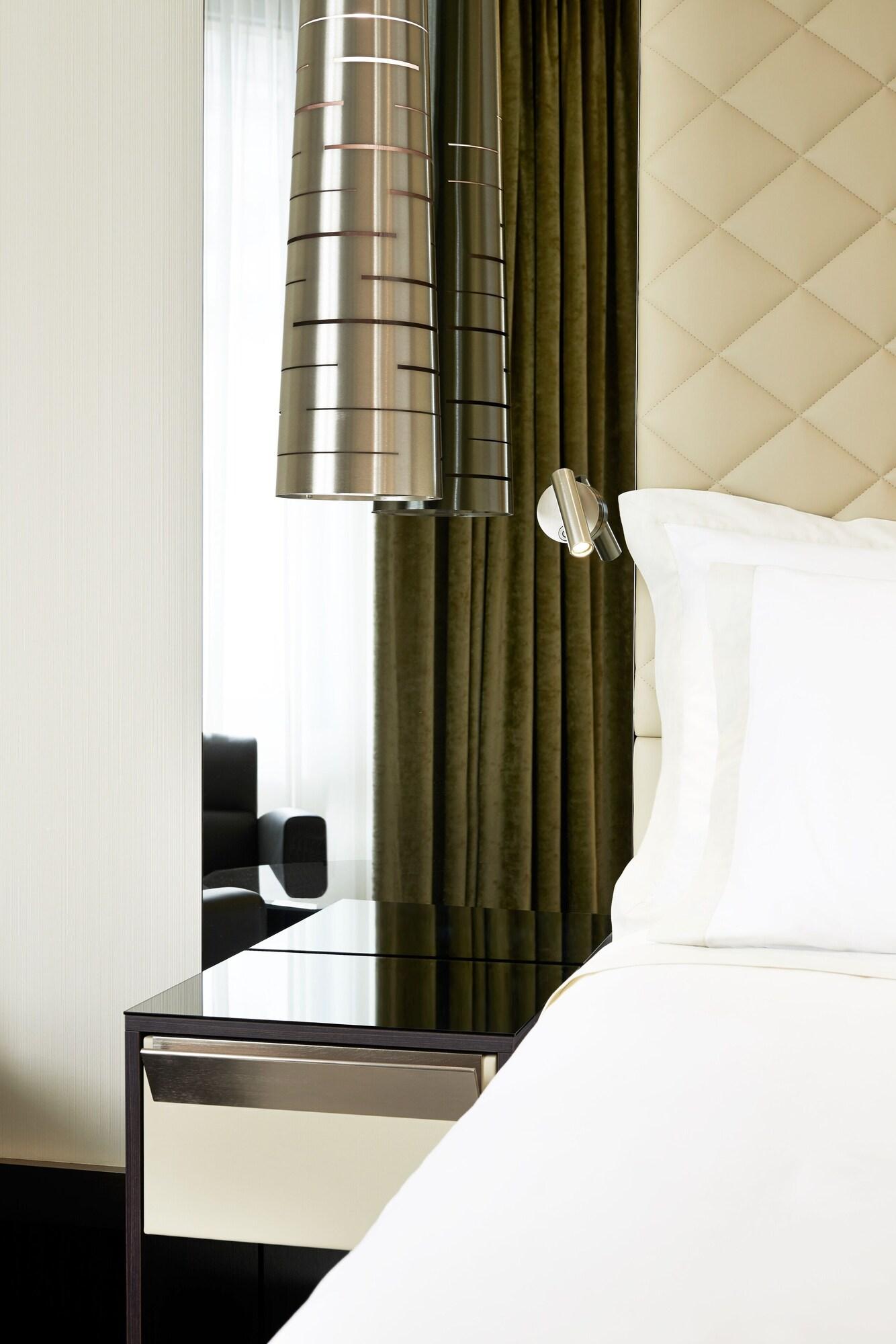 Double Premium King Bed