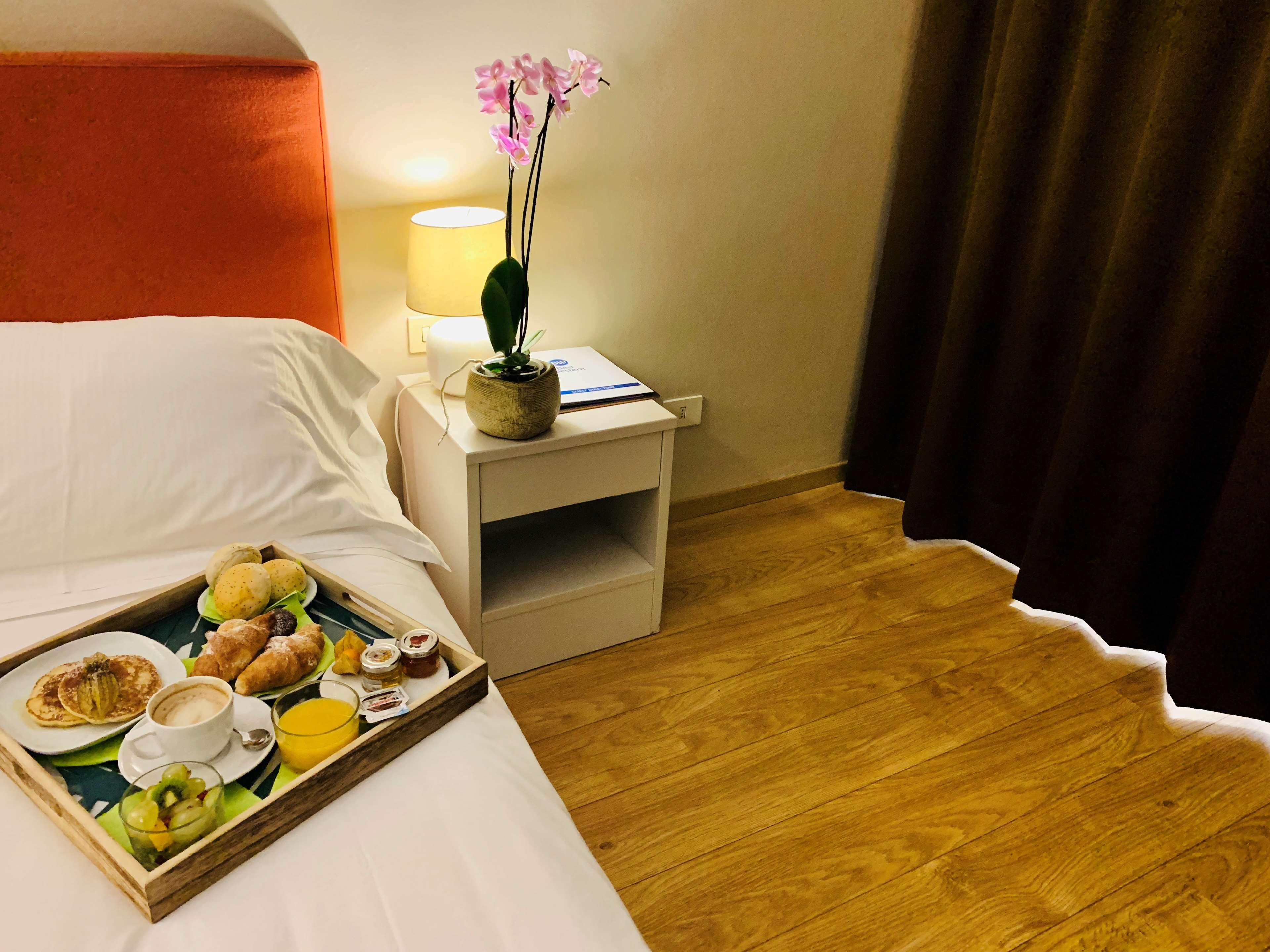 Double Queen Size Bed