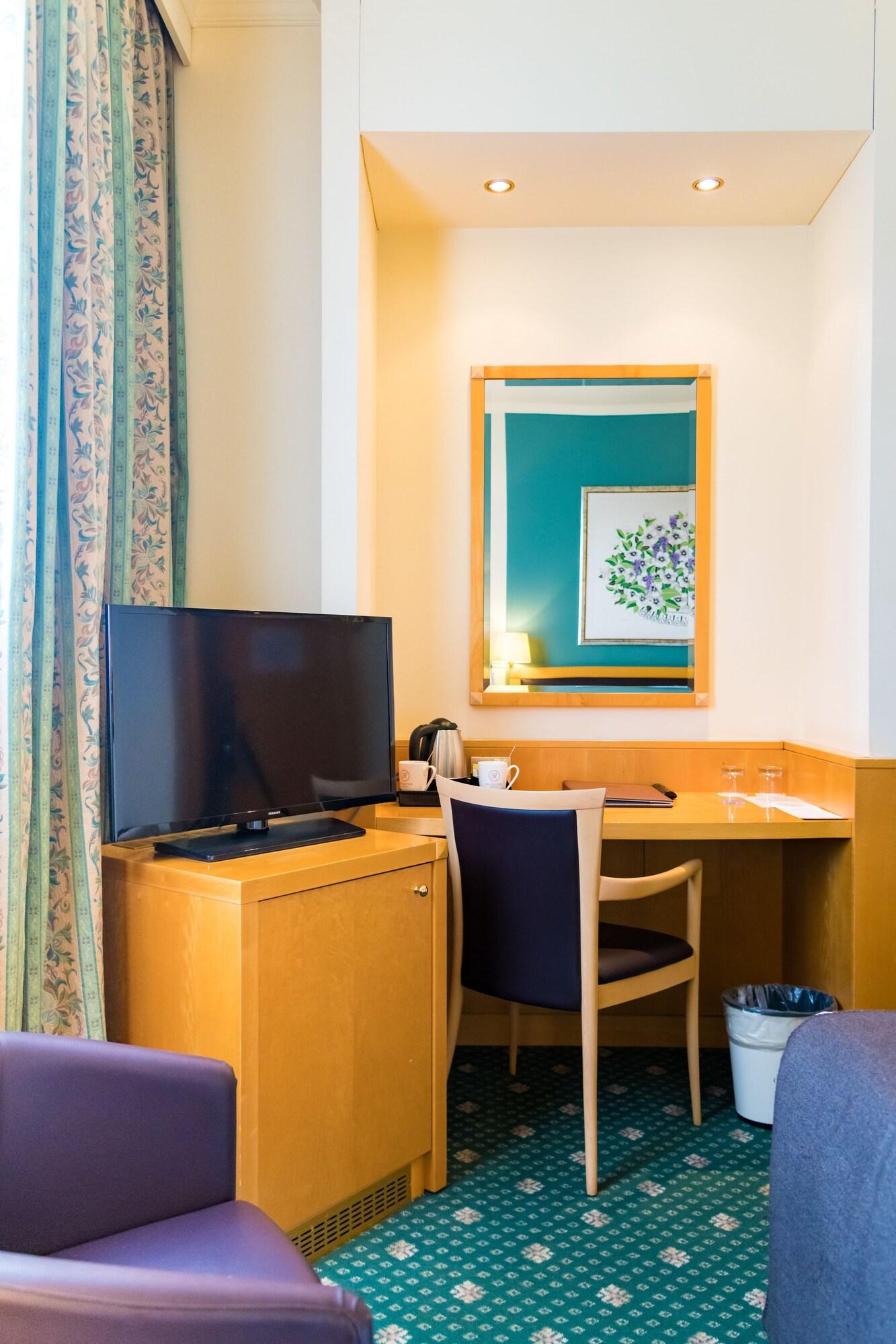 Double or Twin Superior