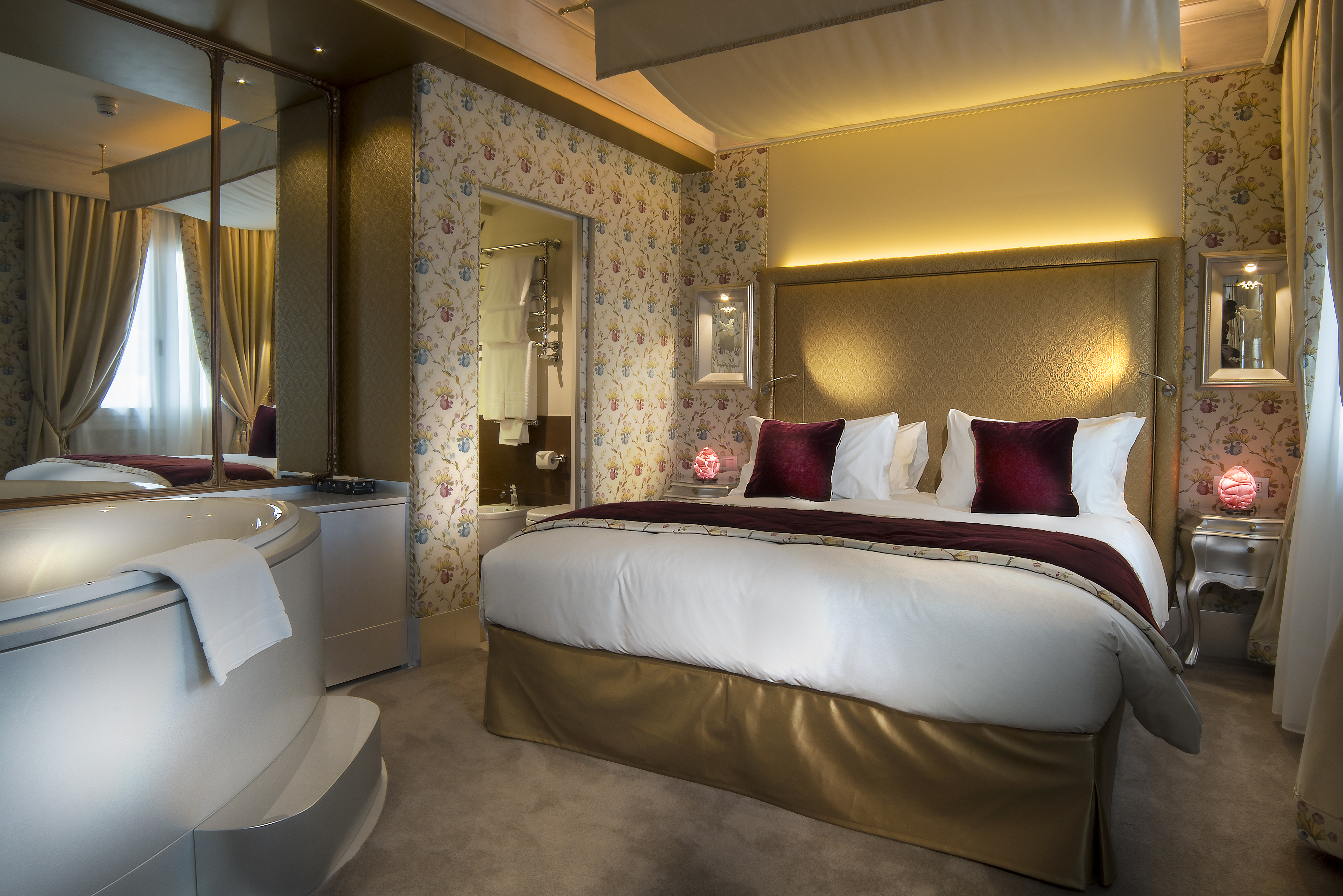 Suite Deluxe Canal View