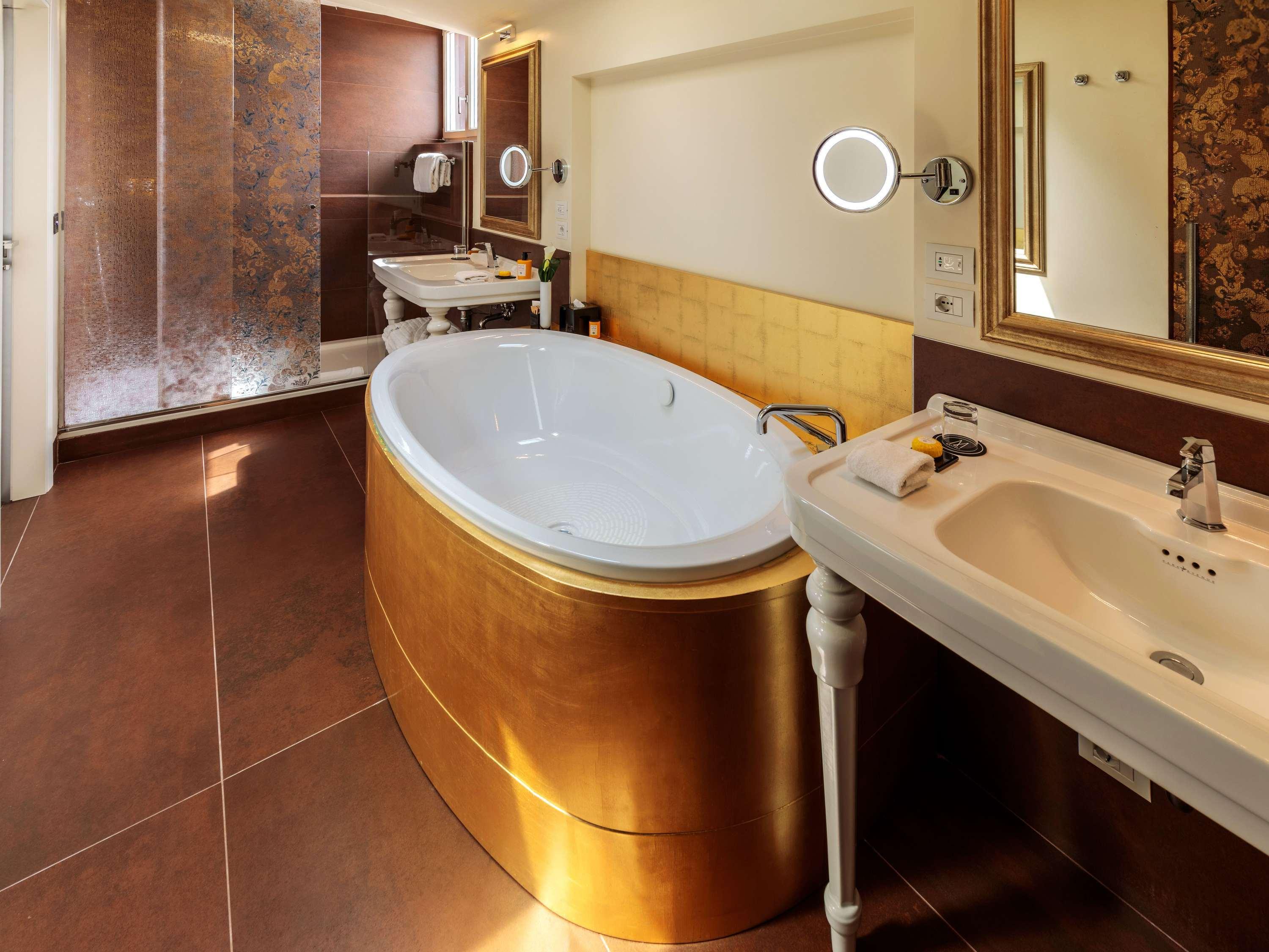 Suite Executive King Bed